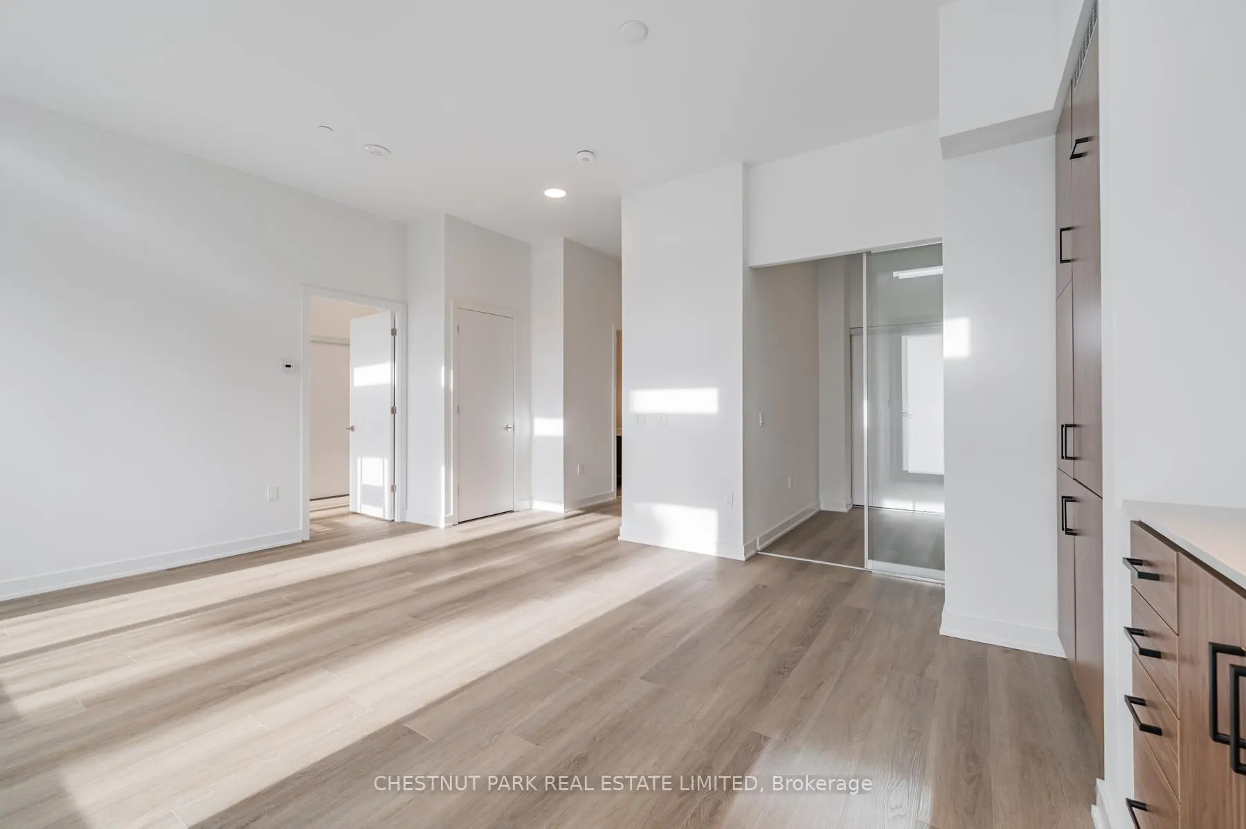 Photo 20 of Unit 107, 9 Tecumseth Street, Toronto, Niagara — HOMEH