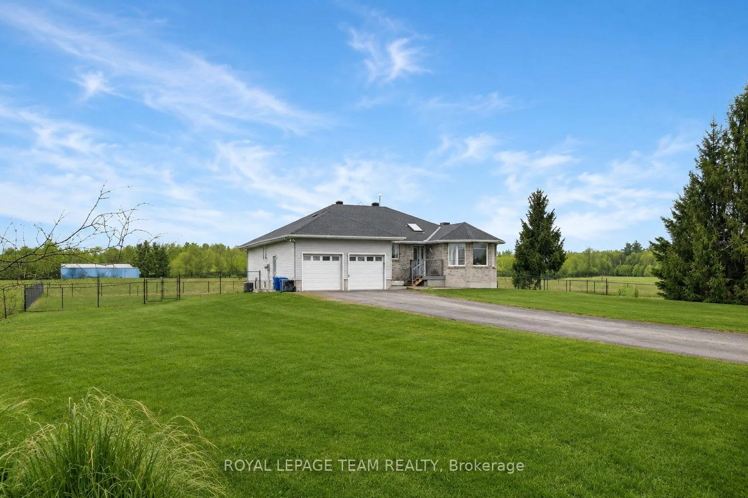 Photo 2 of 2090 Old Birch Road, Ottawa, Fitzroy — HOMEH