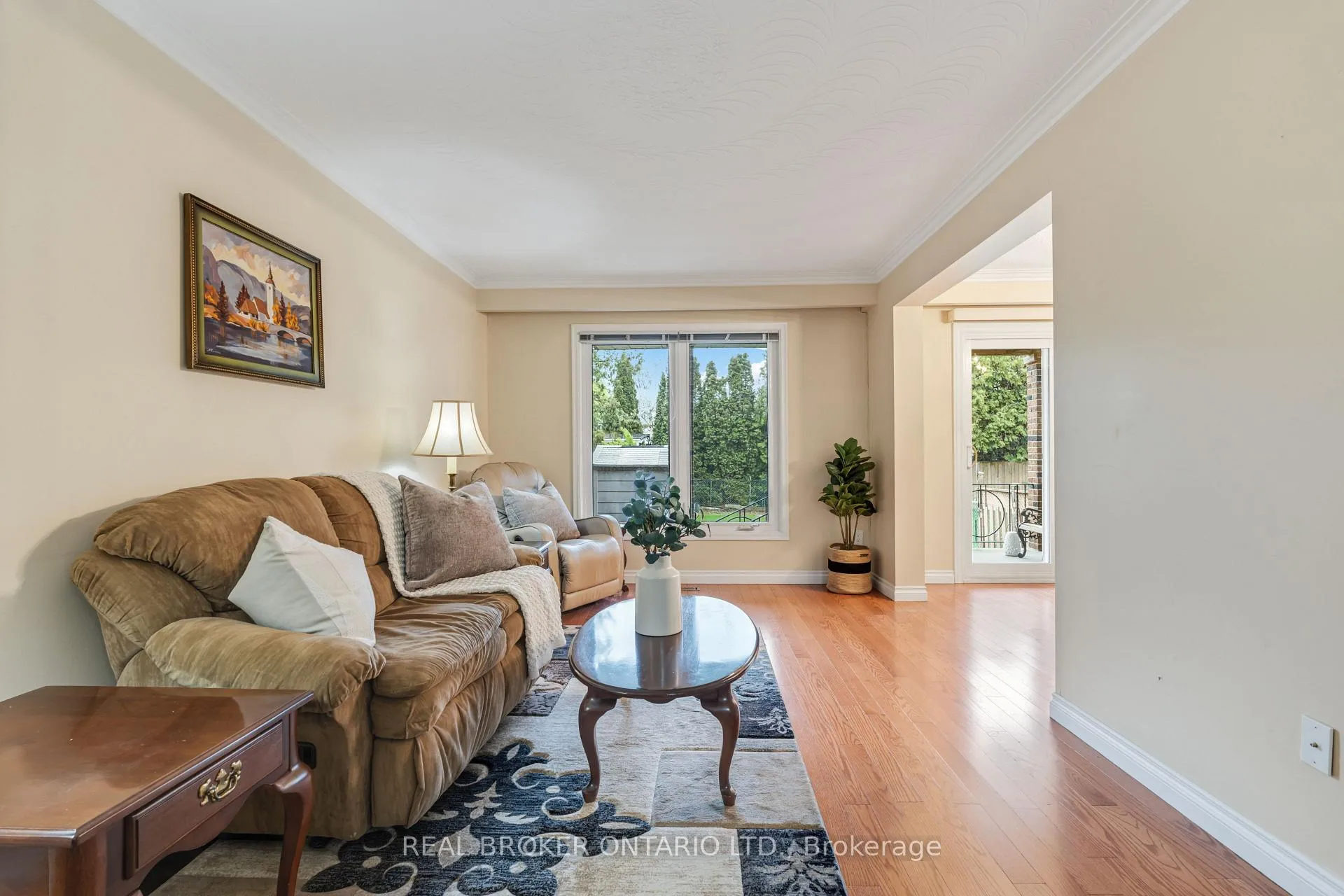 Photo 6 of 56A Treeview Drive, Etobicoke, Alderwood — HOMEH