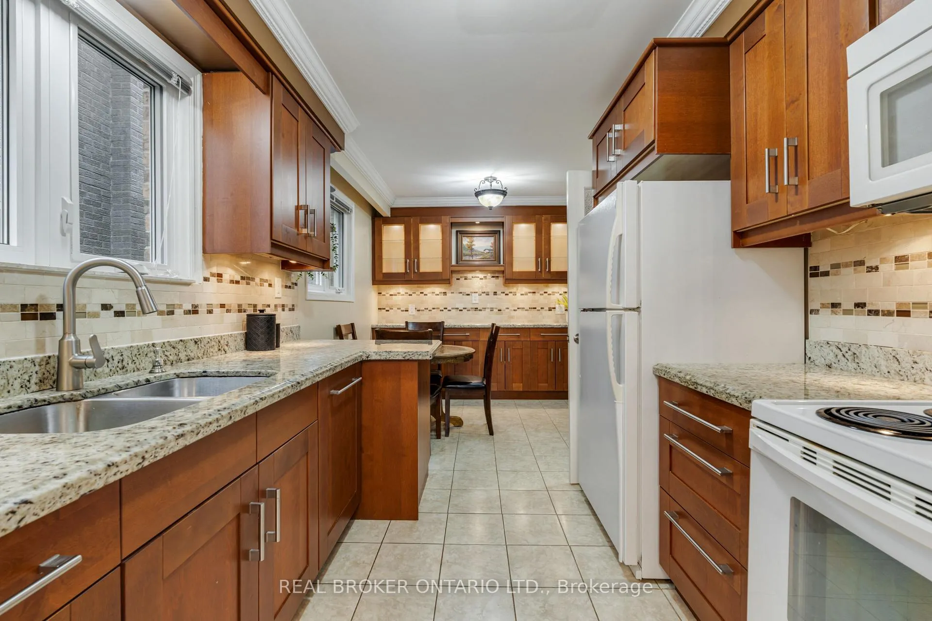 Photo 13 of 56A Treeview Drive, Etobicoke, Alderwood — HOMEH
