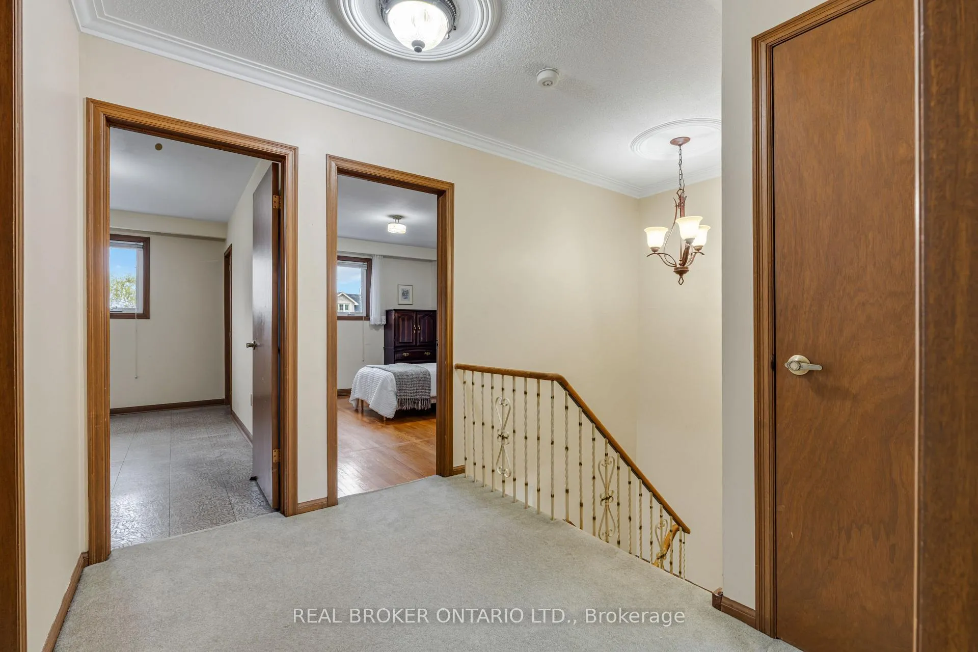 Photo 16 of 56A Treeview Drive, Etobicoke, Alderwood — HOMEH
