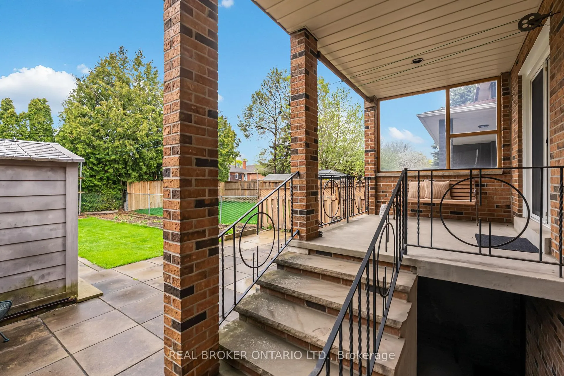 Photo 35 of 56A Treeview Drive, Etobicoke, Alderwood — HOMEH