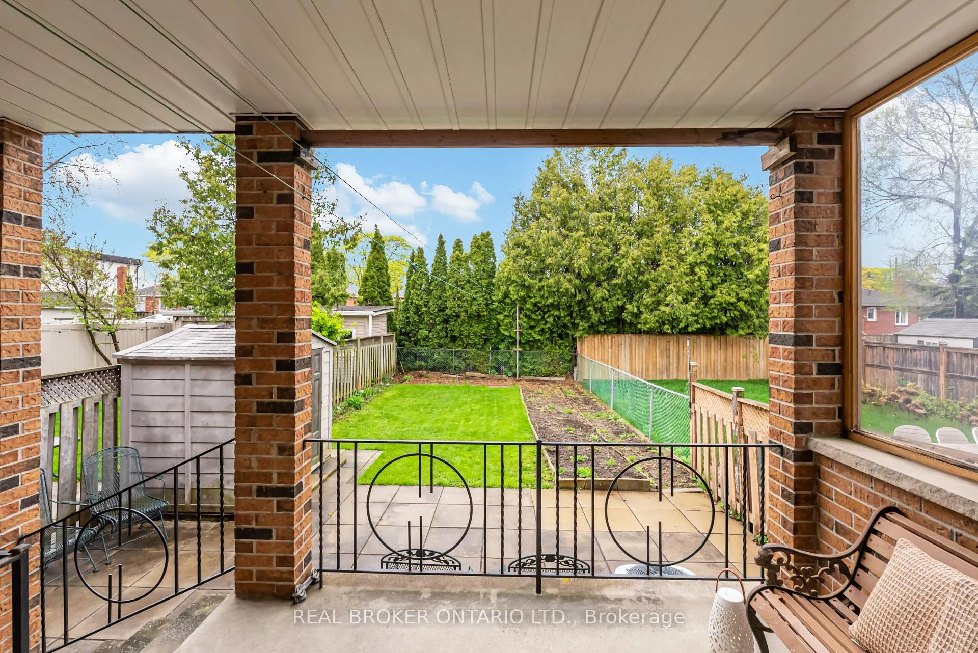 Photo 36 of 56A Treeview Drive, Etobicoke, Alderwood — HOMEH