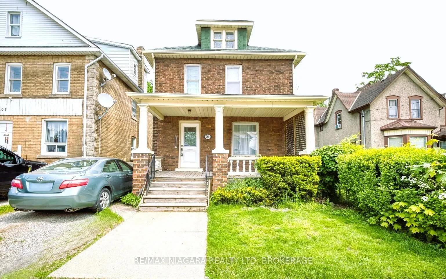 Photo of 208 Hellems Avenue