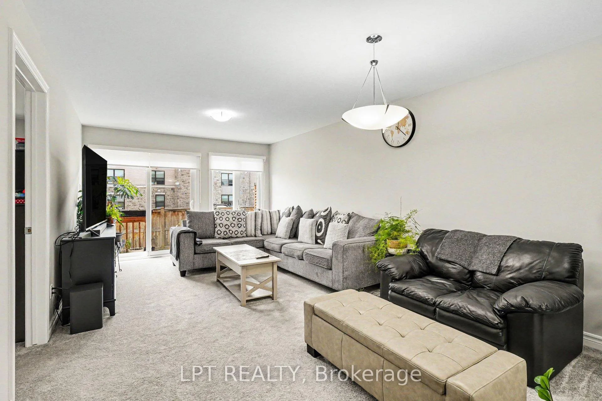 Photo 5 of 34 Morgan Clouthier Way, Arnprior — HOMEH