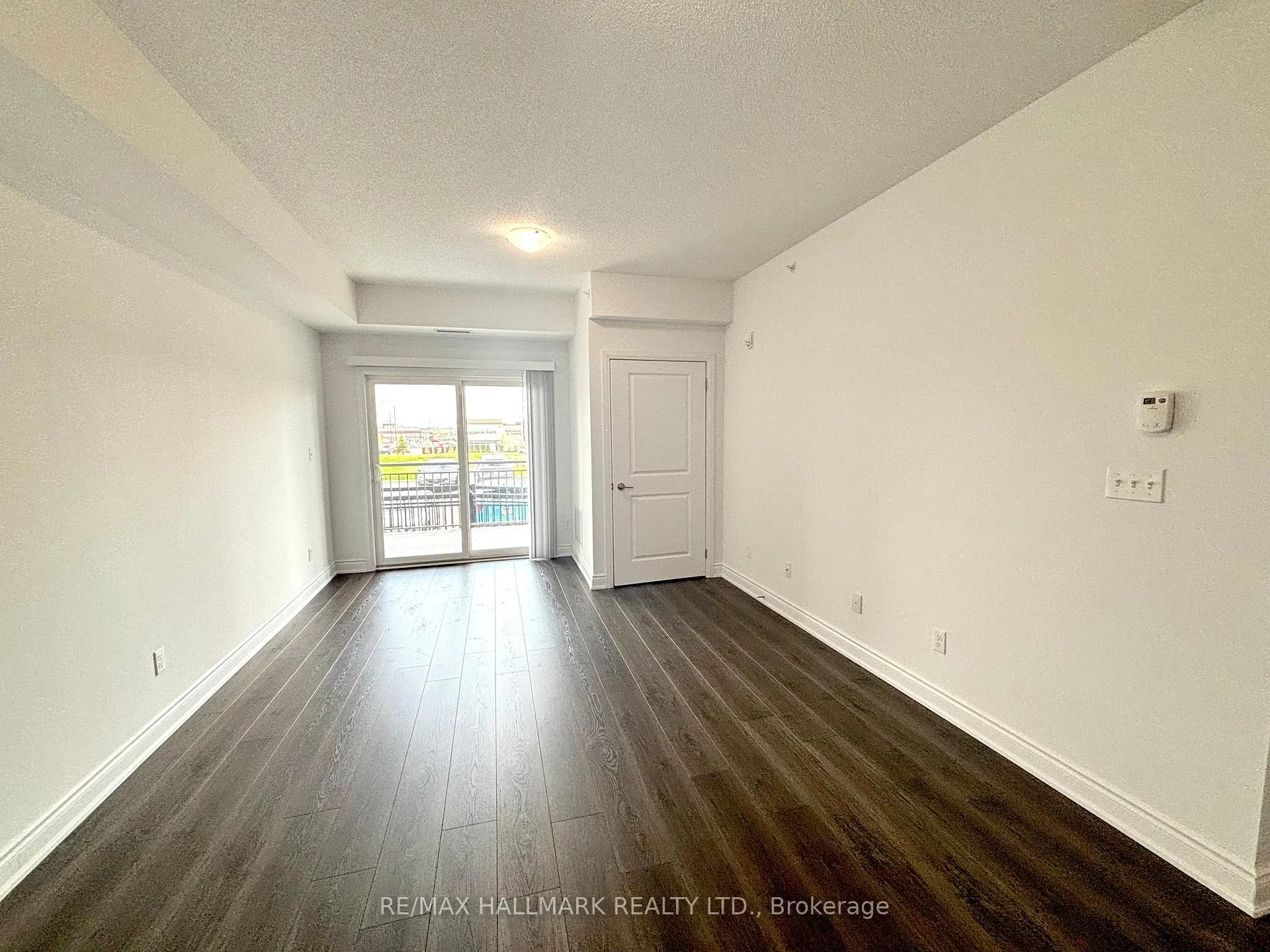 Photo 4 of Unit 107, 295 Cundles Road E, Barrie, Alliance — HOMEH