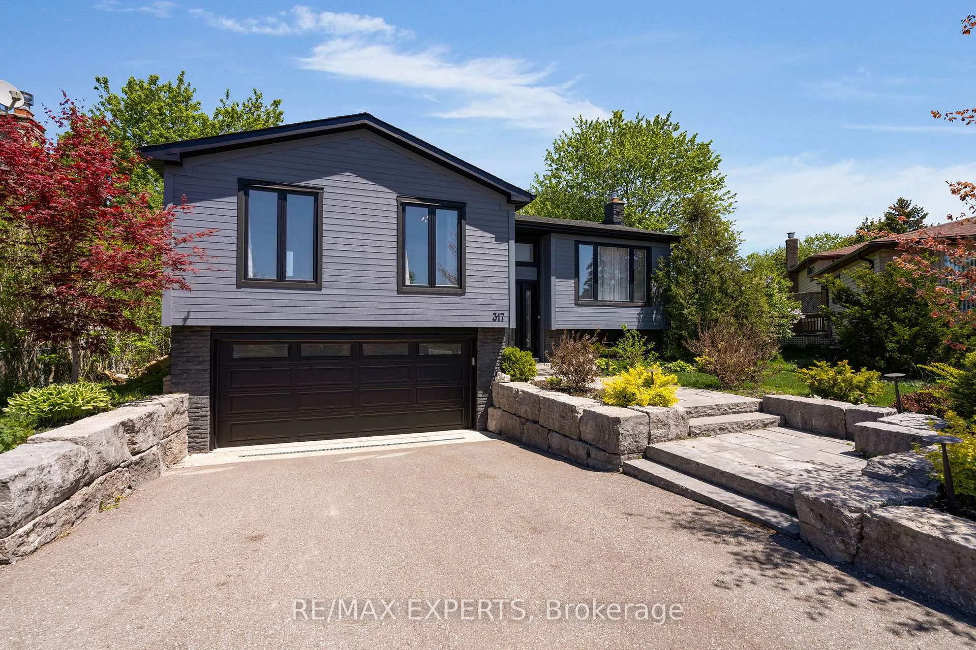 Photo 1 of 317 Marple Crescent, Caledon, Bolton North — HOMEH