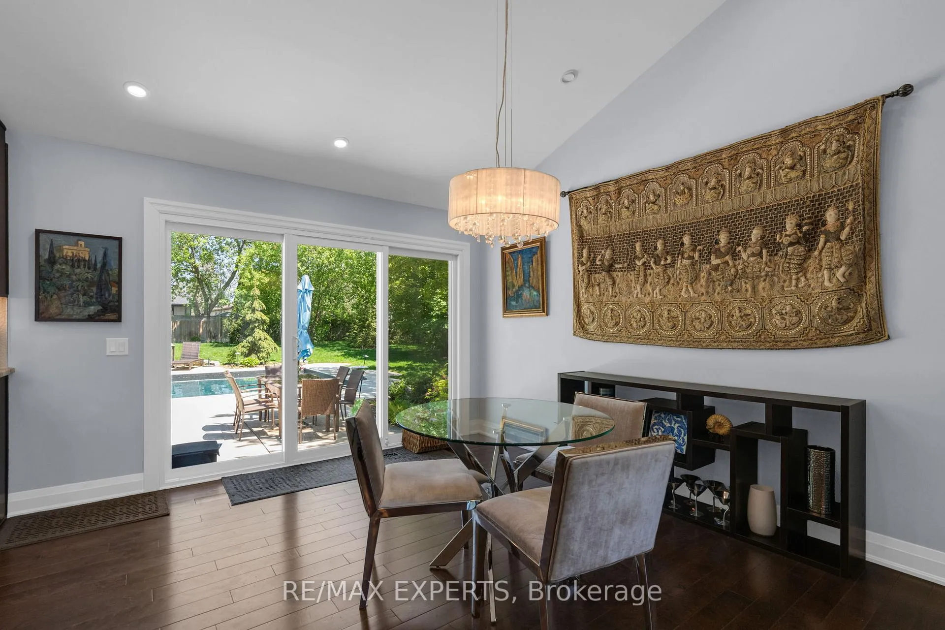 Photo 7 of 317 Marple Crescent, Caledon, Bolton North — HOMEH