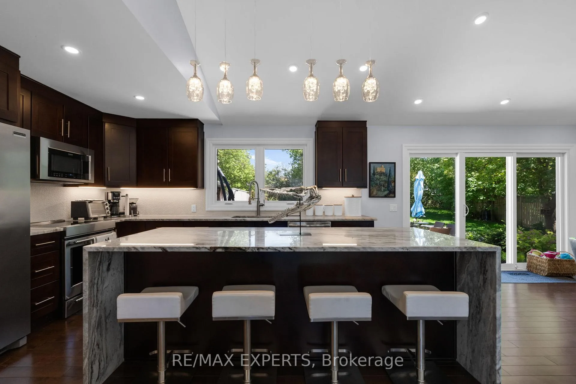 Photo 11 of 317 Marple Crescent, Caledon, Bolton North — HOMEH