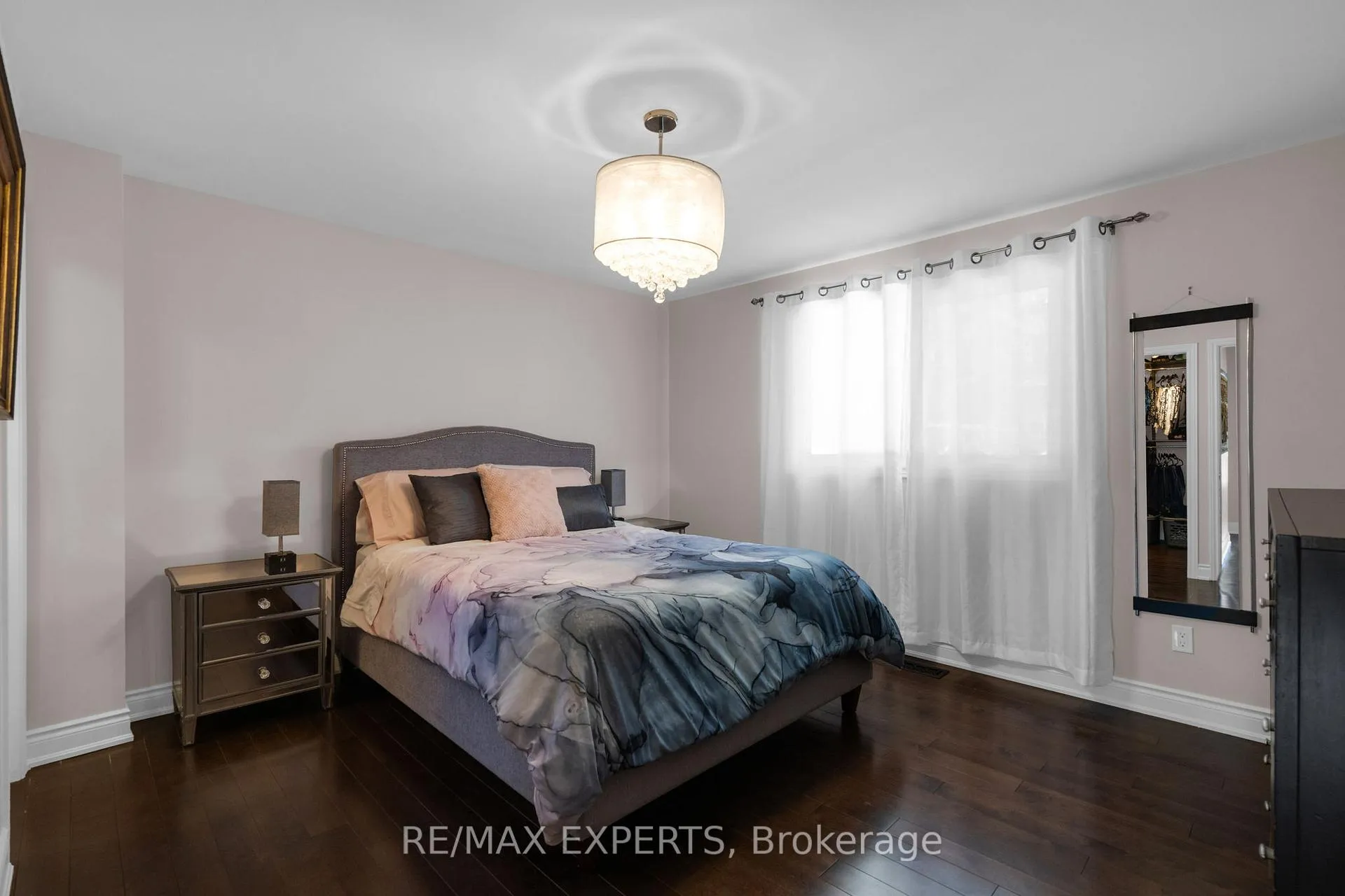 Photo 15 of 317 Marple Crescent, Caledon, Bolton North — HOMEH