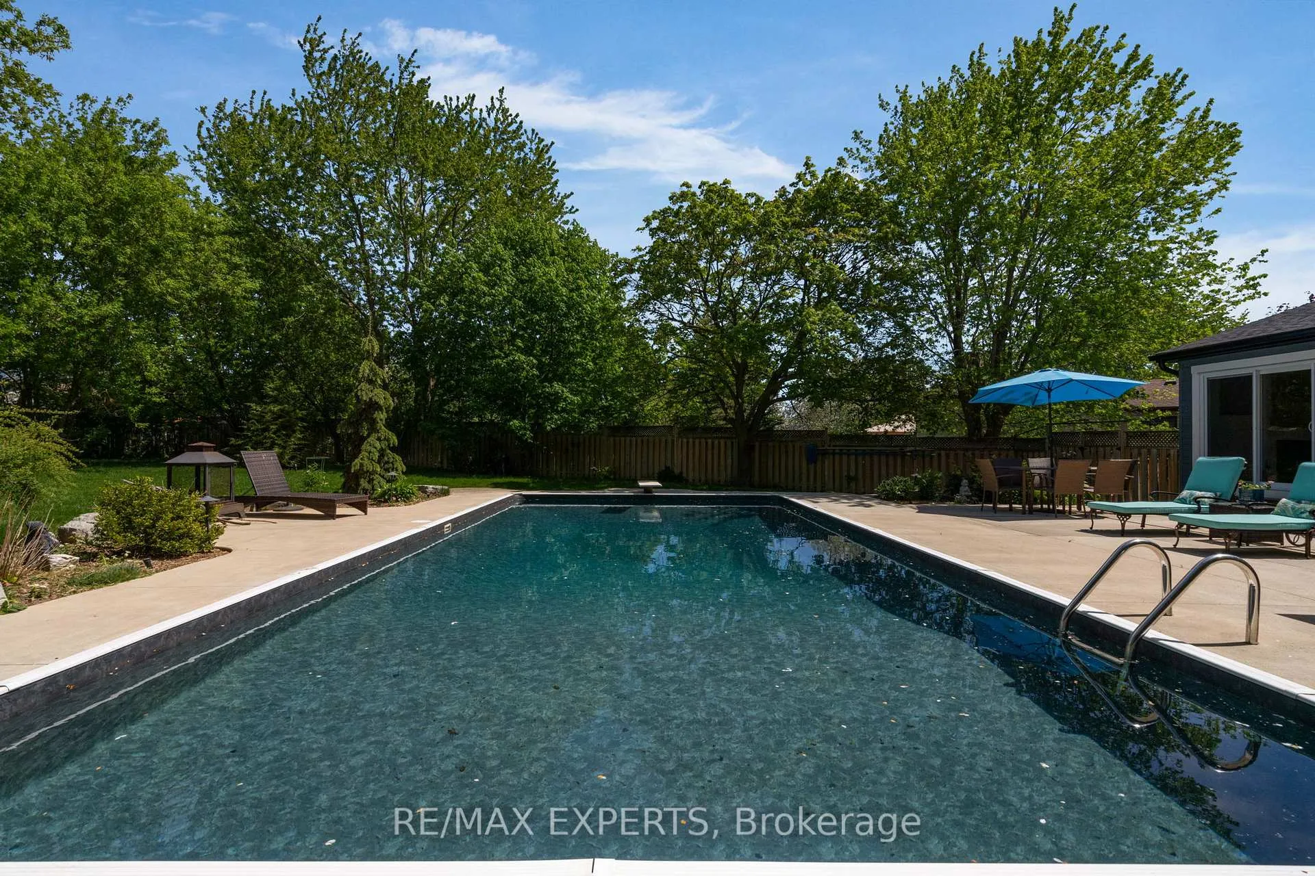 Photo 36 of 317 Marple Crescent, Caledon, Bolton North — HOMEH