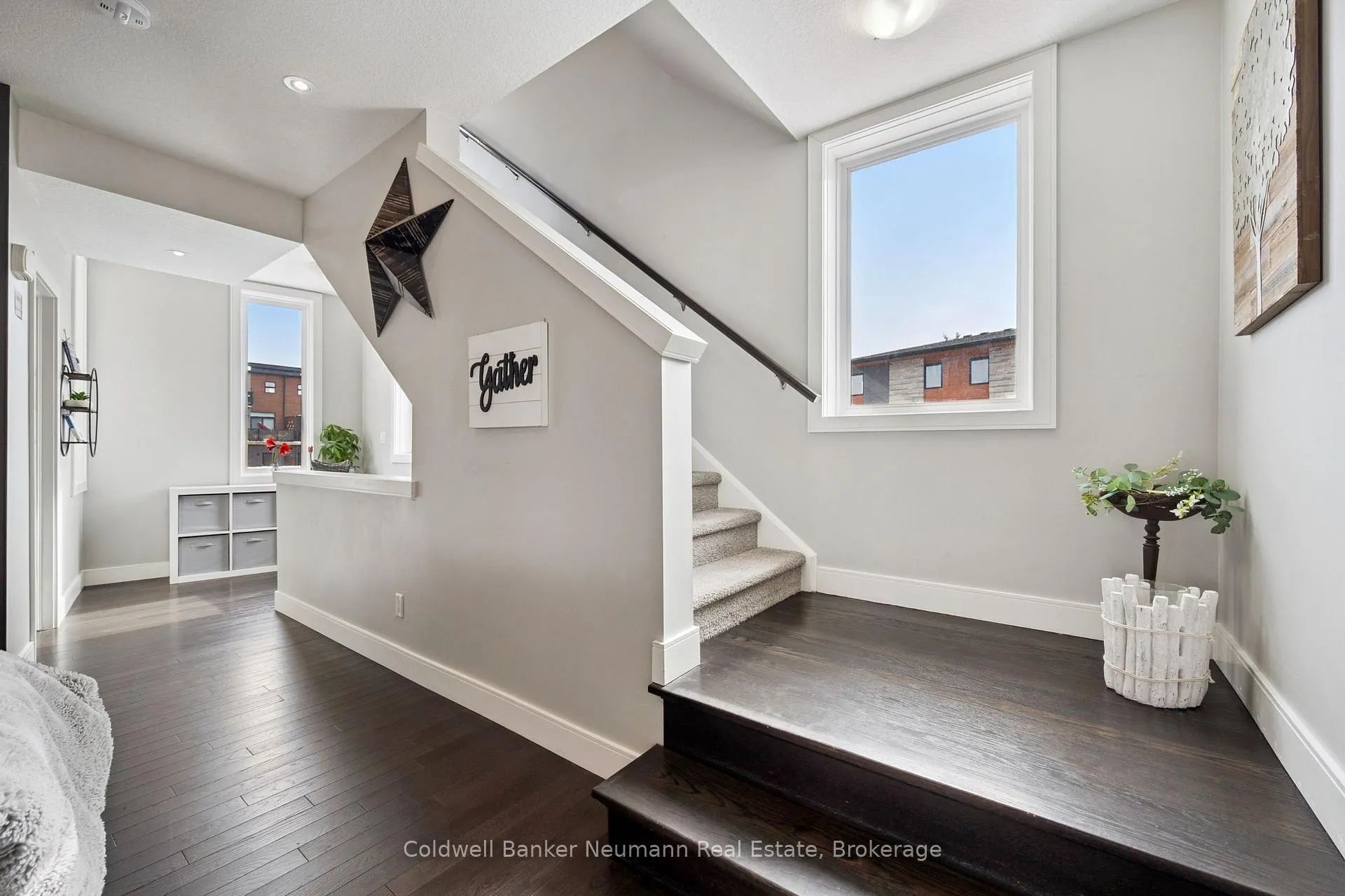 Photo 4 of Unit 8, 32 Arkell Road, Guelph, Kortright East — HOMEH