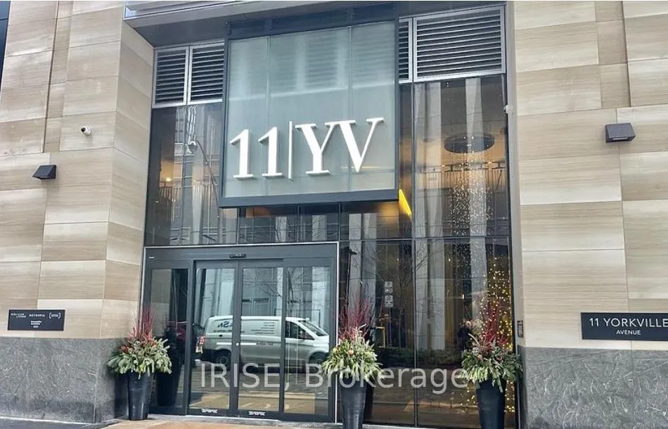 Front of Unit 1404, 11 Yorkville Avenue