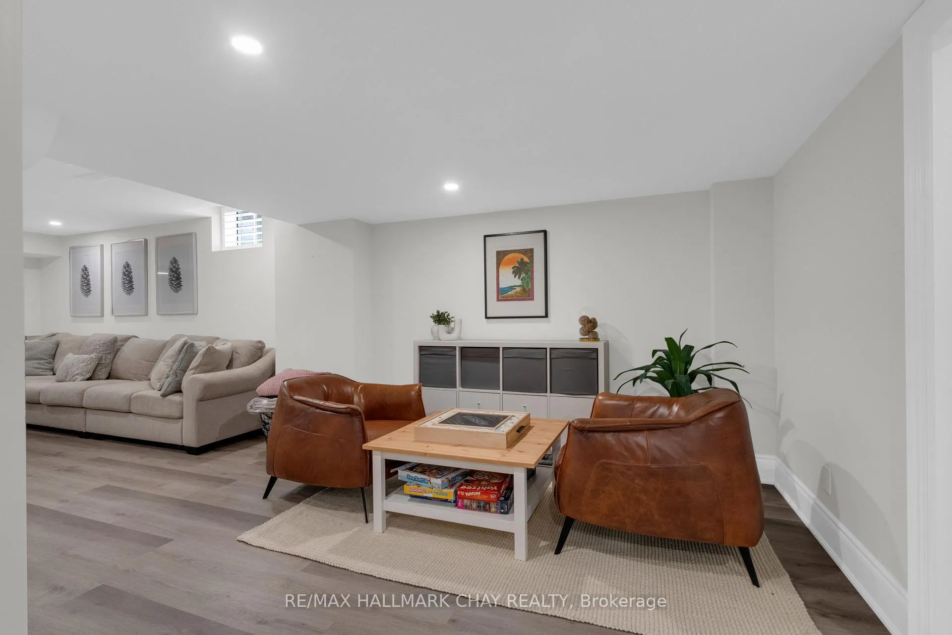 Photo 30 of 20 Westminster Circle, Barrie, Innis-Shore — HOMEH