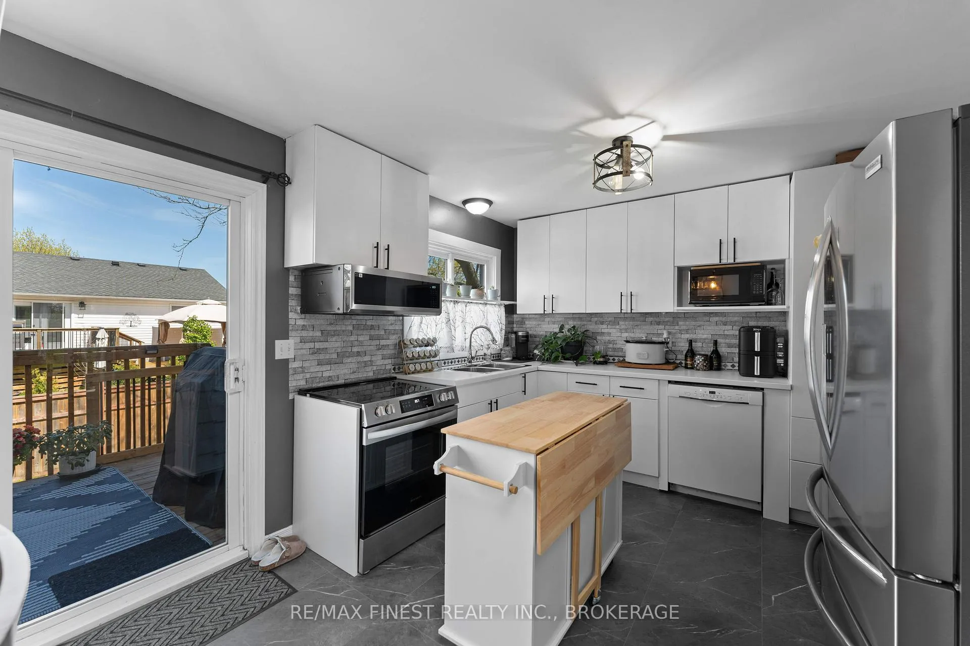 Photo 11 of Unit 24, 30 Addington Street, Loyalist, Amherstview — HOMEH