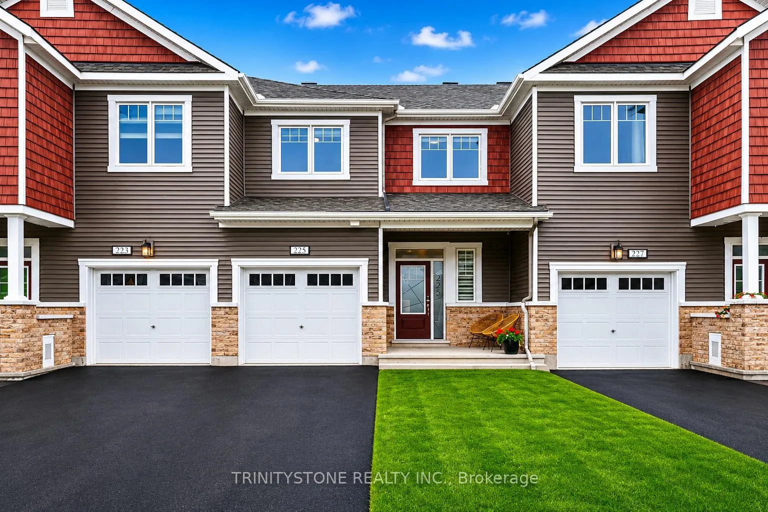 Front of 225 Billrian Crescent