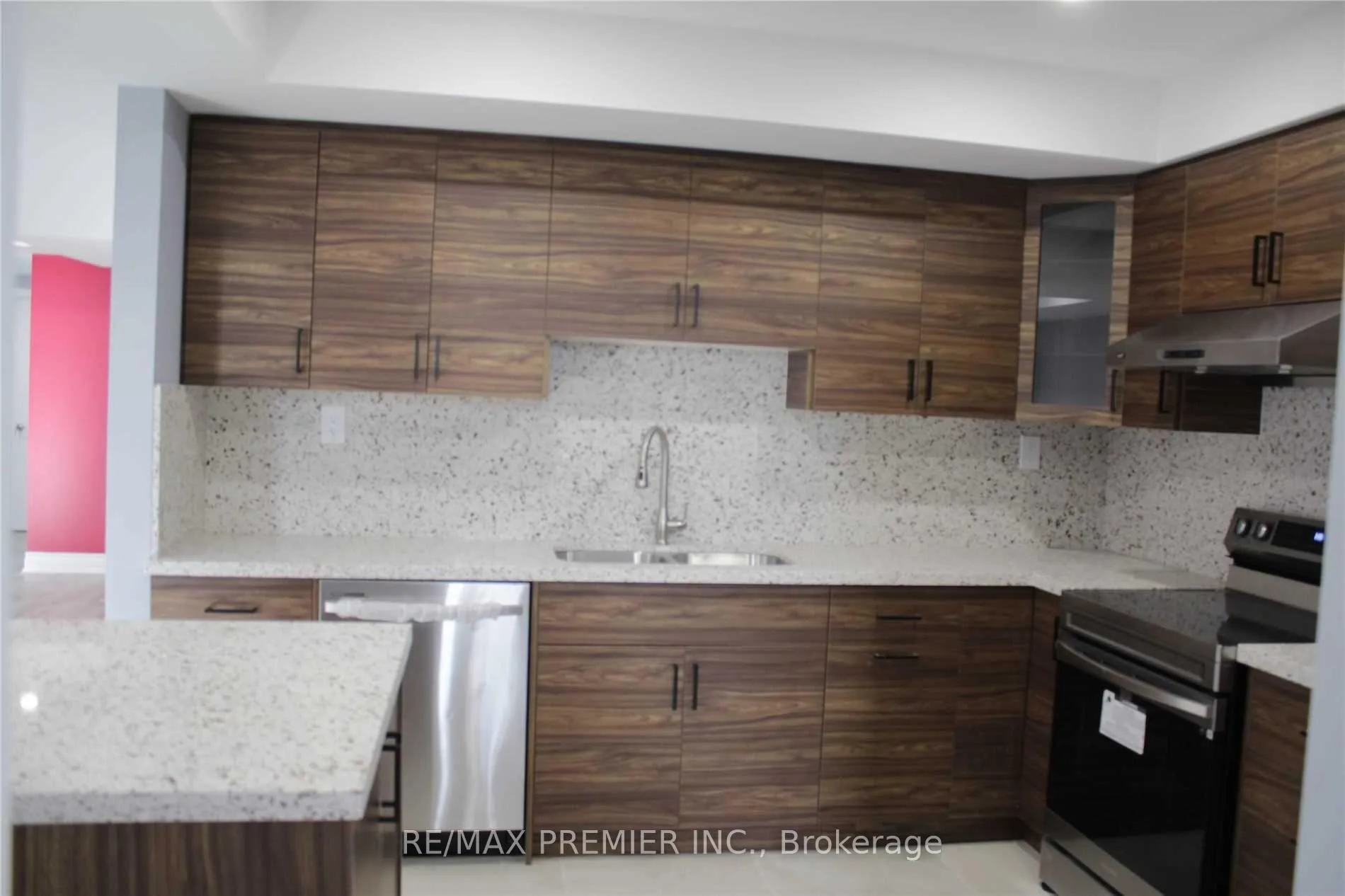 Photo 14 of Unit Bsmt, 122 Garyscholl Road, Vaughan, Vellore Village — HOMEH