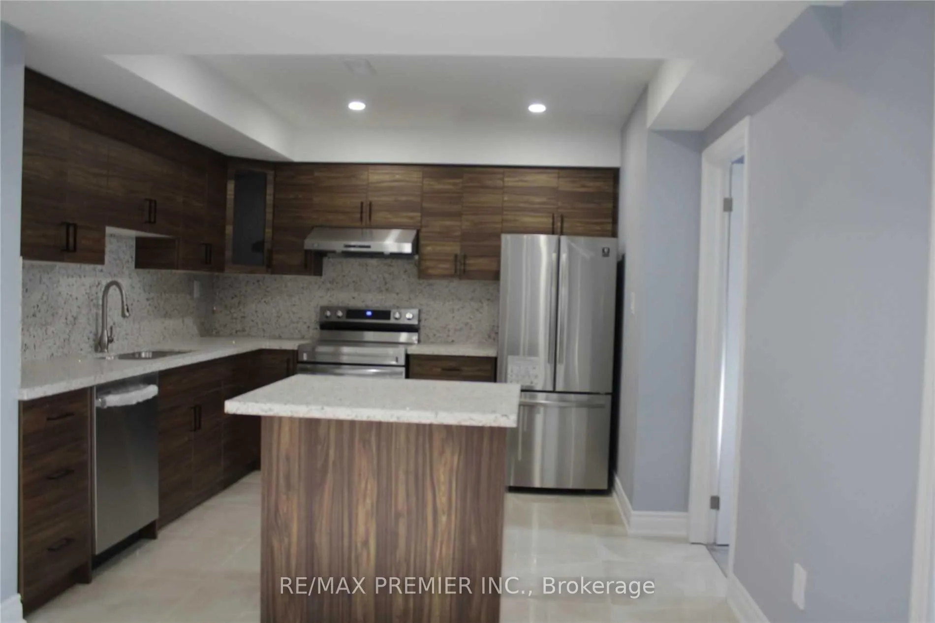 Photo 15 of Unit Bsmt, 122 Garyscholl Road, Vaughan, Vellore Village — HOMEH