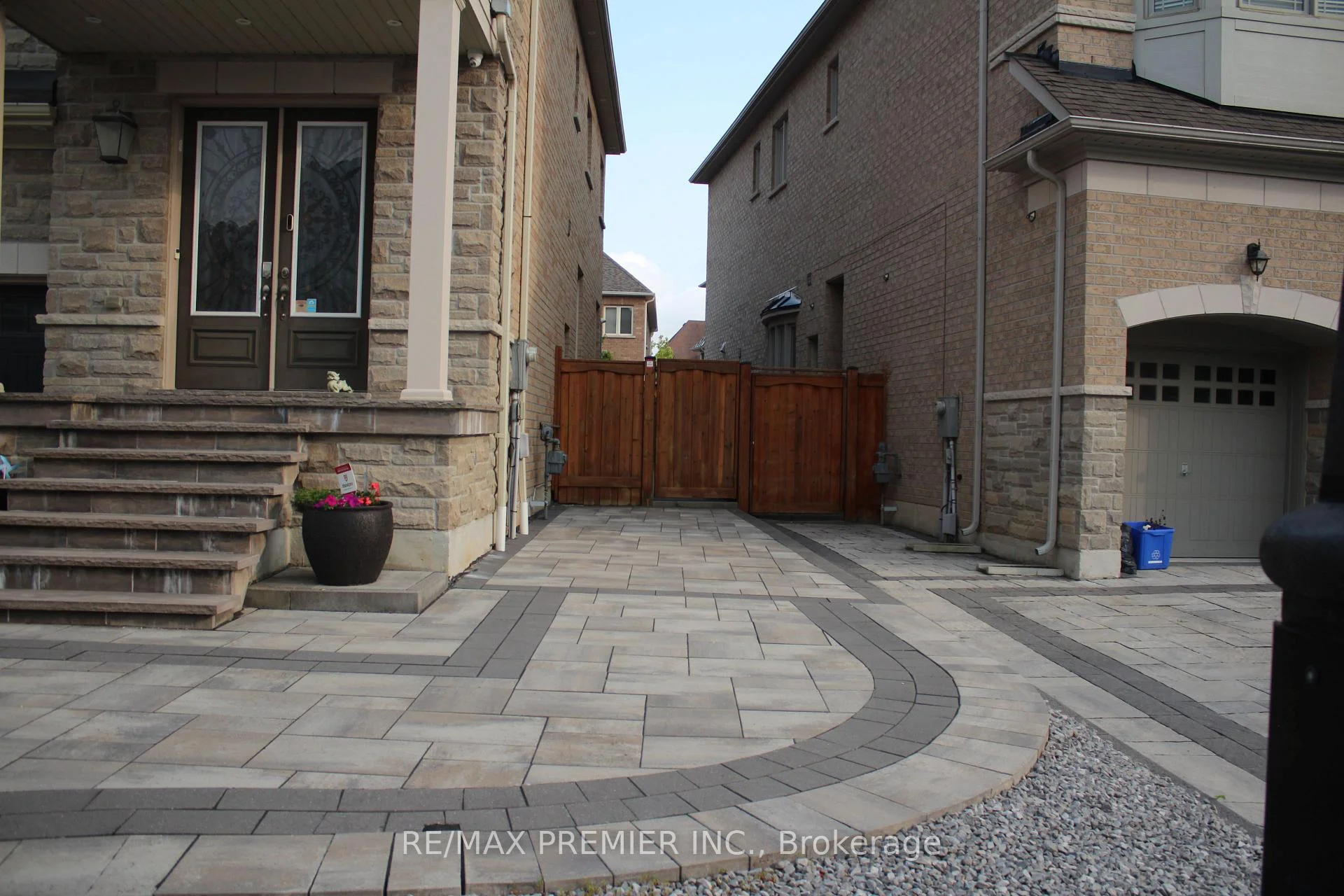 Photo 5 of Unit Bsmt, 122 Garyscholl Road, Vaughan, Vellore Village — HOMEH