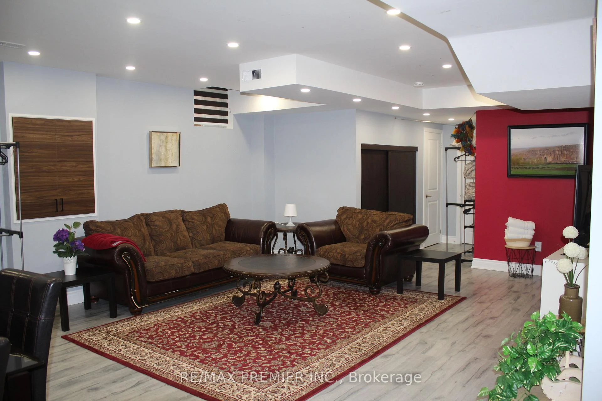 Photo 9 of Unit Bsmt, 122 Garyscholl Road, Vaughan, Vellore Village — HOMEH
