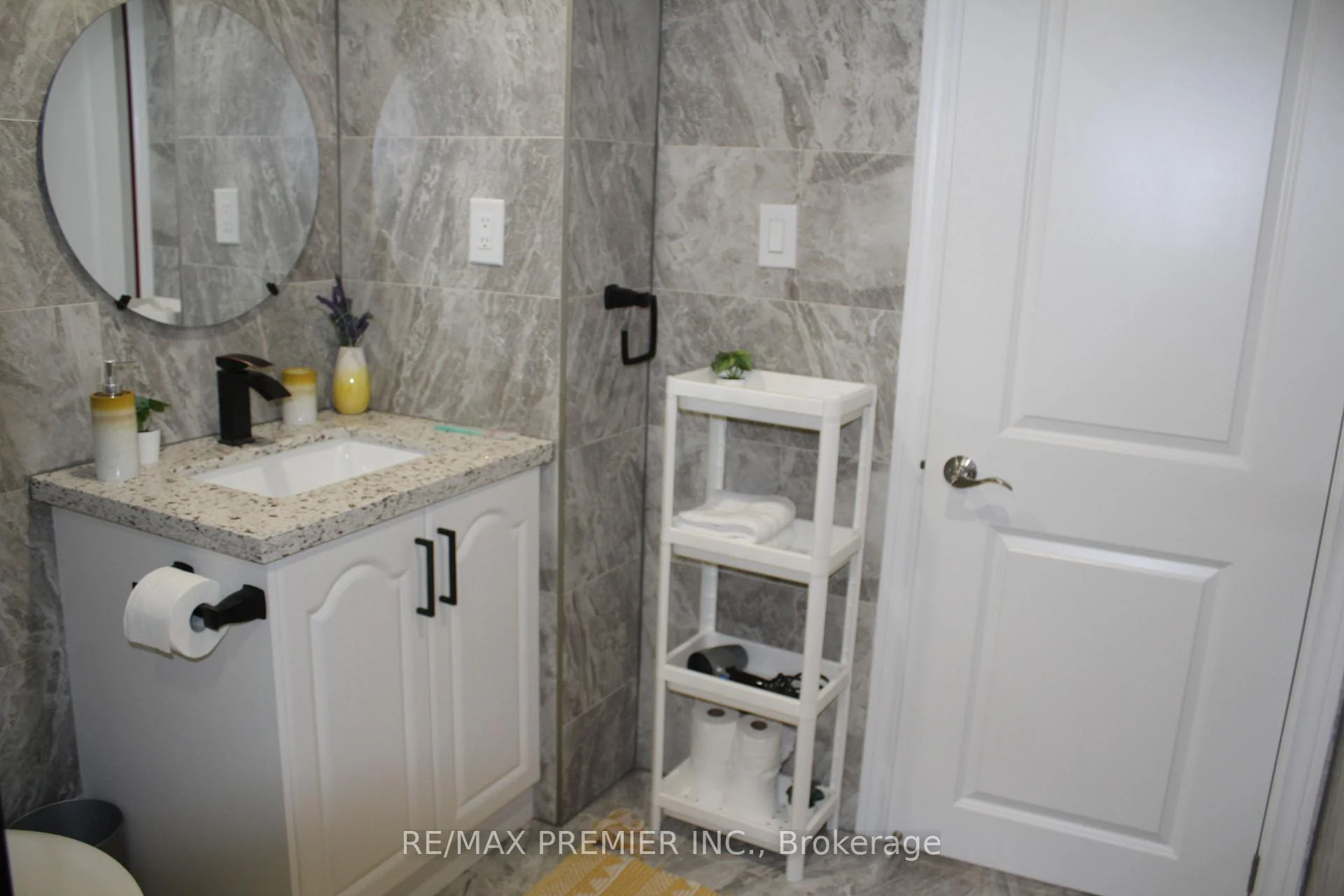 Photo 23 of Unit Bsmt, 122 Garyscholl Road, Vaughan, Vellore Village — HOMEH