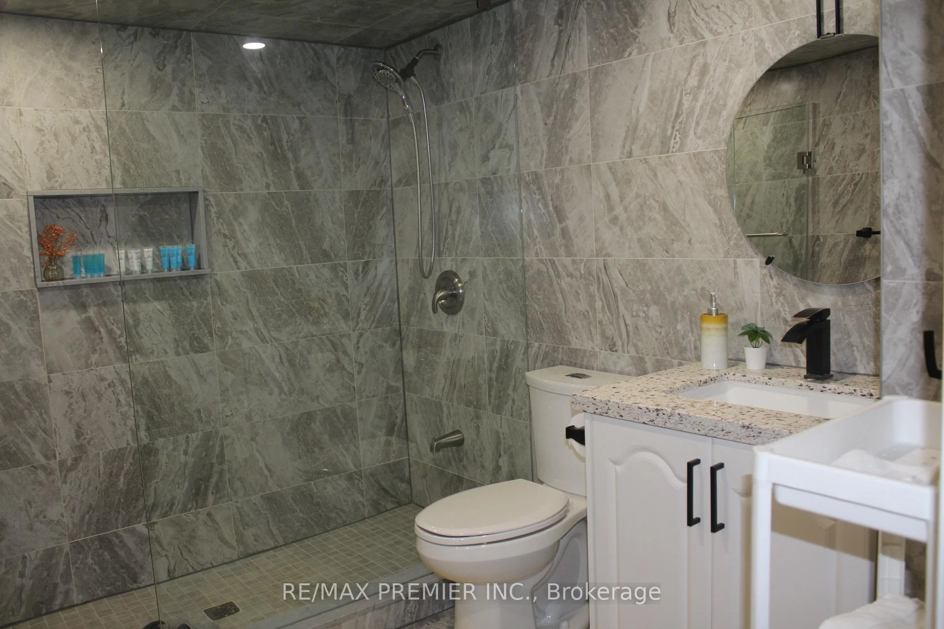 Photo 24 of Unit Bsmt, 122 Garyscholl Road, Vaughan, Vellore Village — HOMEH