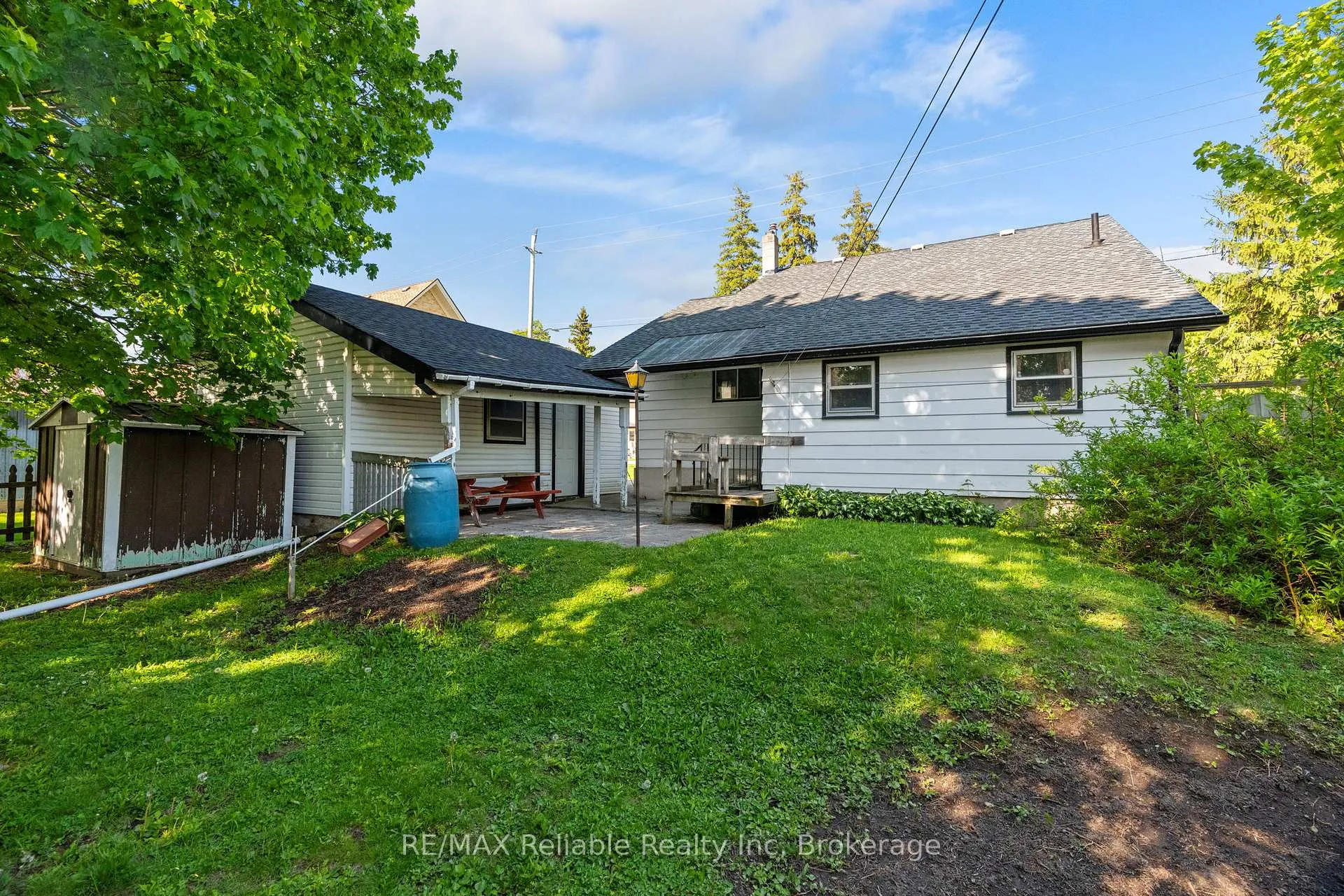Photo 24 of 120 Victoria Street, Central Huron, Clinton — HOMEH