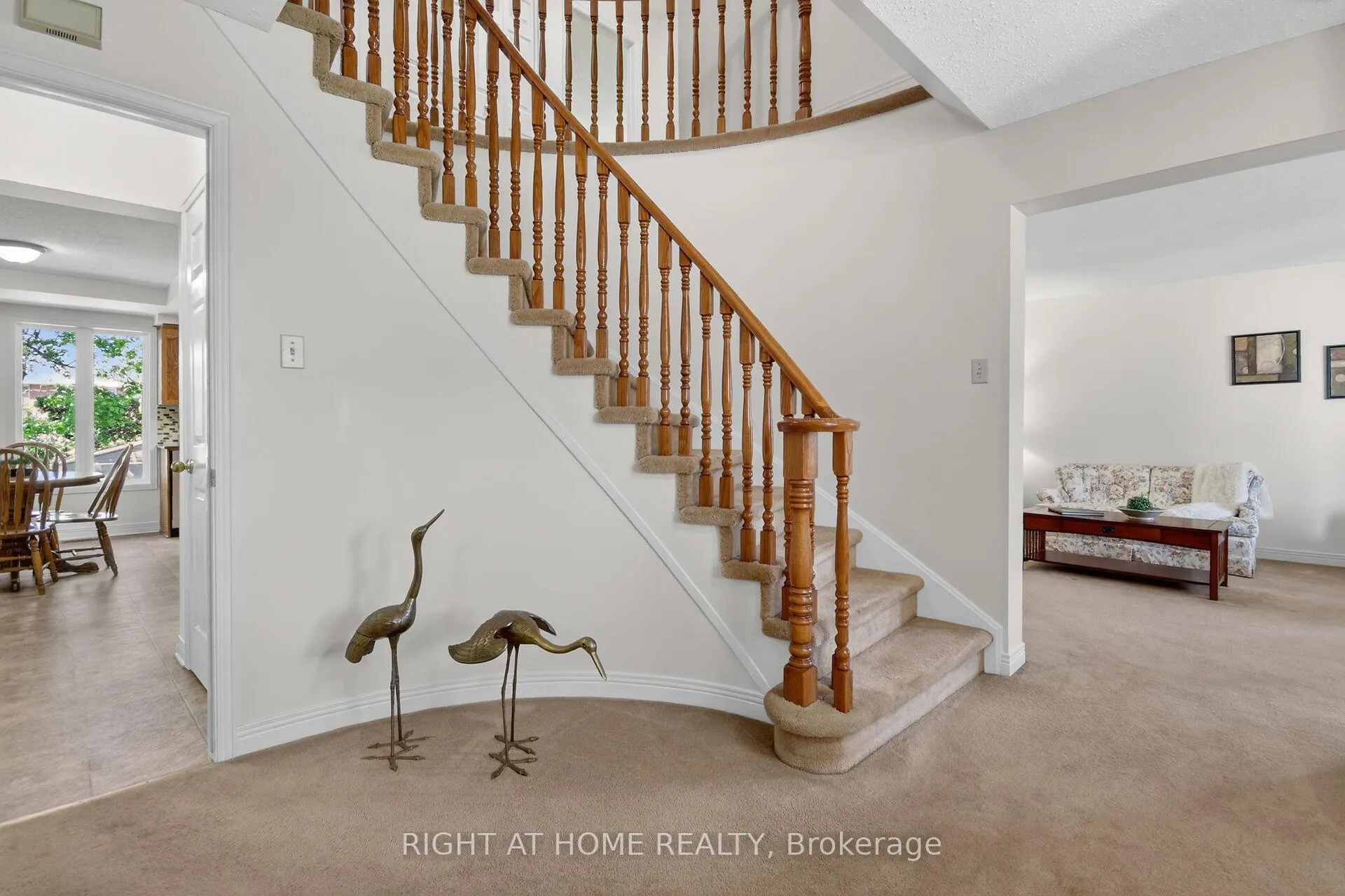 Photo 5 of 66 Beechfern Drive, Ottawa, Stittsville (Central) — HOMEH