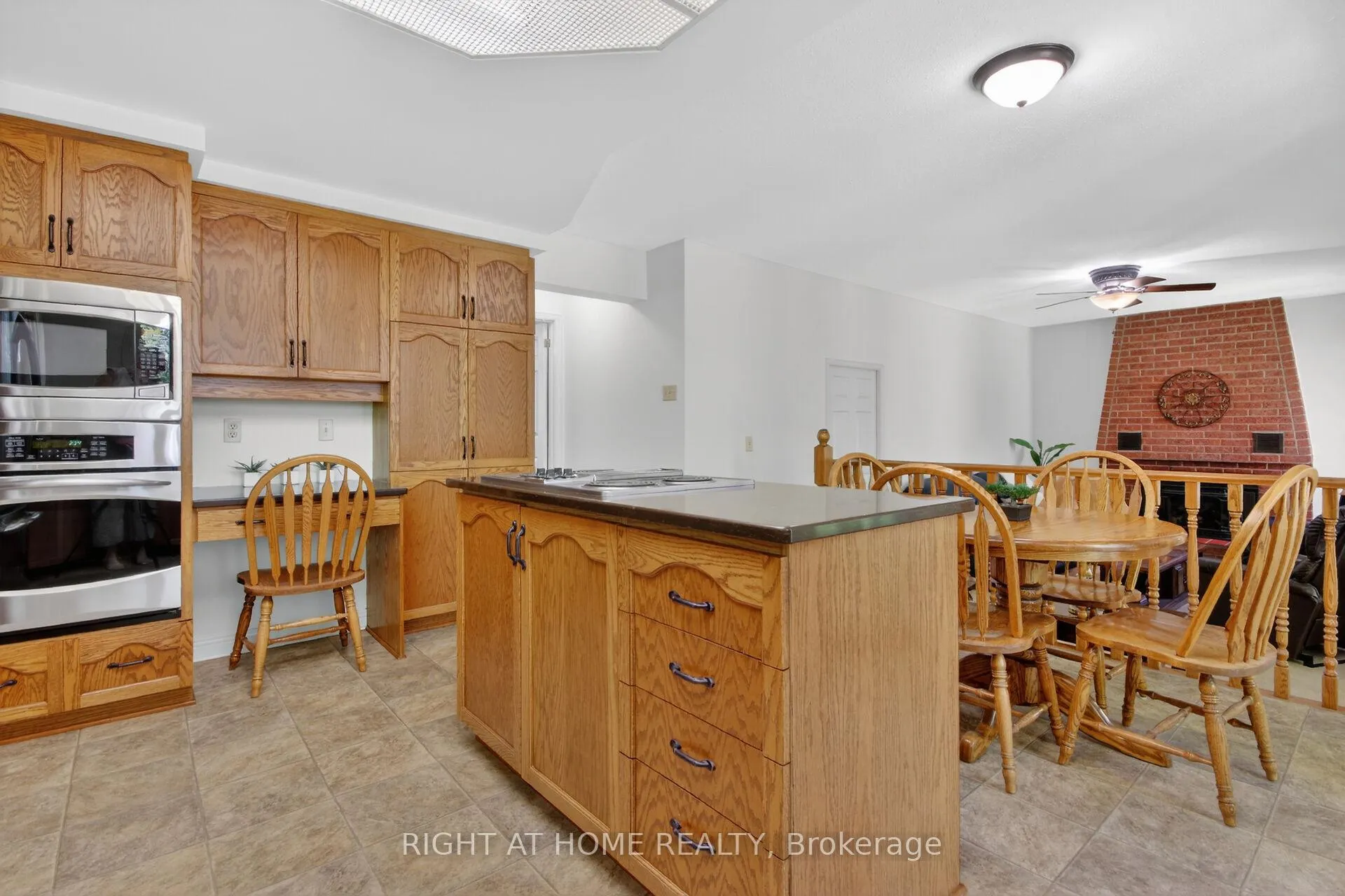 Photo 15 of 66 Beechfern Drive, Ottawa, Stittsville (Central) — HOMEH