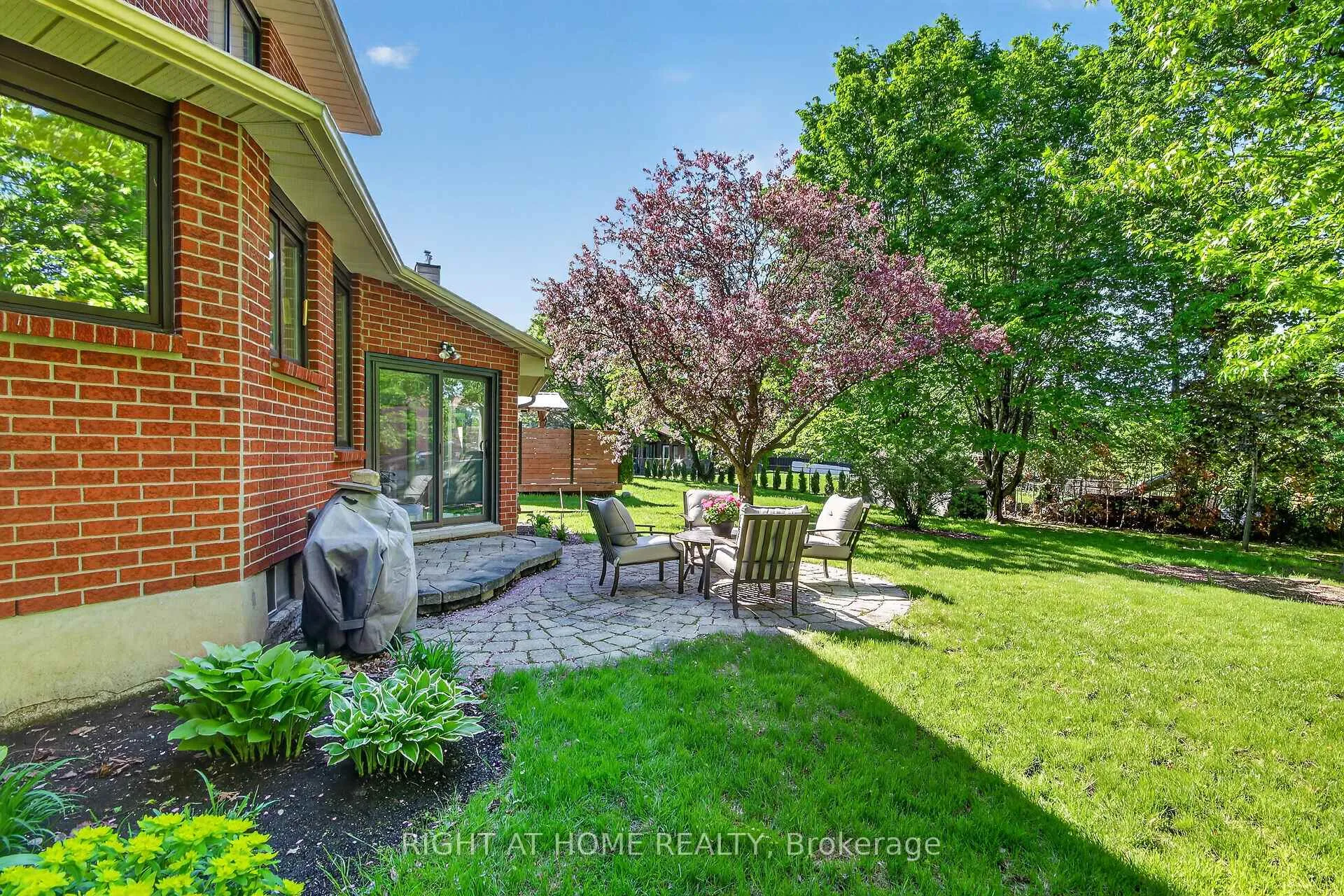 Photo 40 of 66 Beechfern Drive, Ottawa, Stittsville (Central) — HOMEH