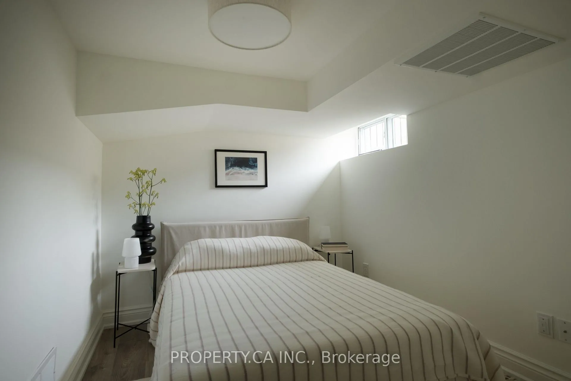 Photo 26 of 124 Milverton Boulevard, Toronto, Danforth — HOMEH