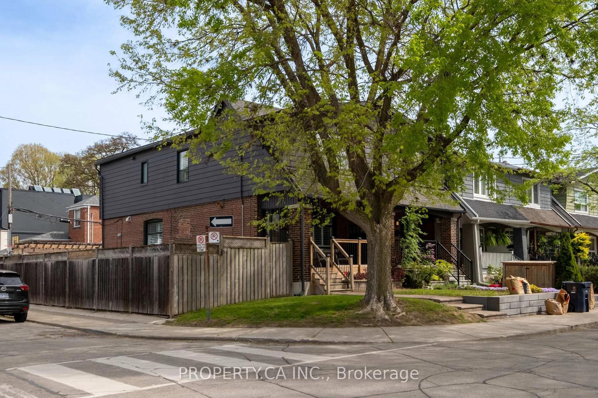 Photo 31 of 124 Milverton Boulevard, Toronto, Danforth — HOMEH