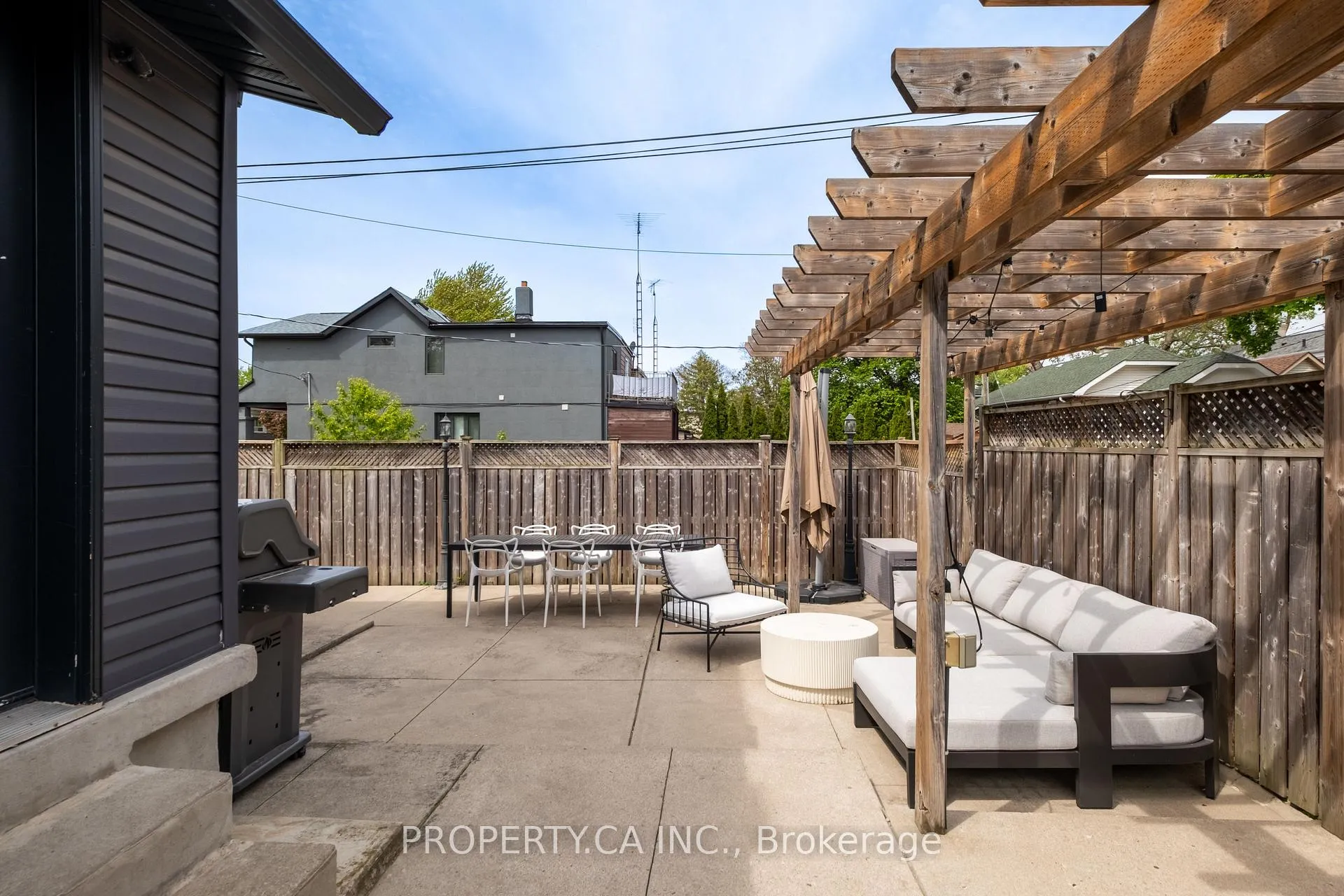 Photo 32 of 124 Milverton Boulevard, Toronto, Danforth — HOMEH