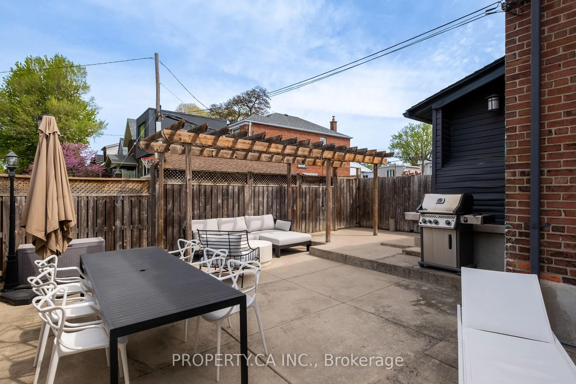 Photo 34 of 124 Milverton Boulevard, Toronto, Danforth — HOMEH