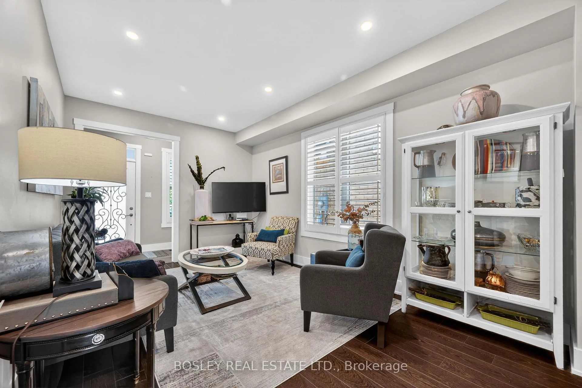 Photo 4 of 2 Bettina Place, Whitby, Rolling Acres — HOMEH