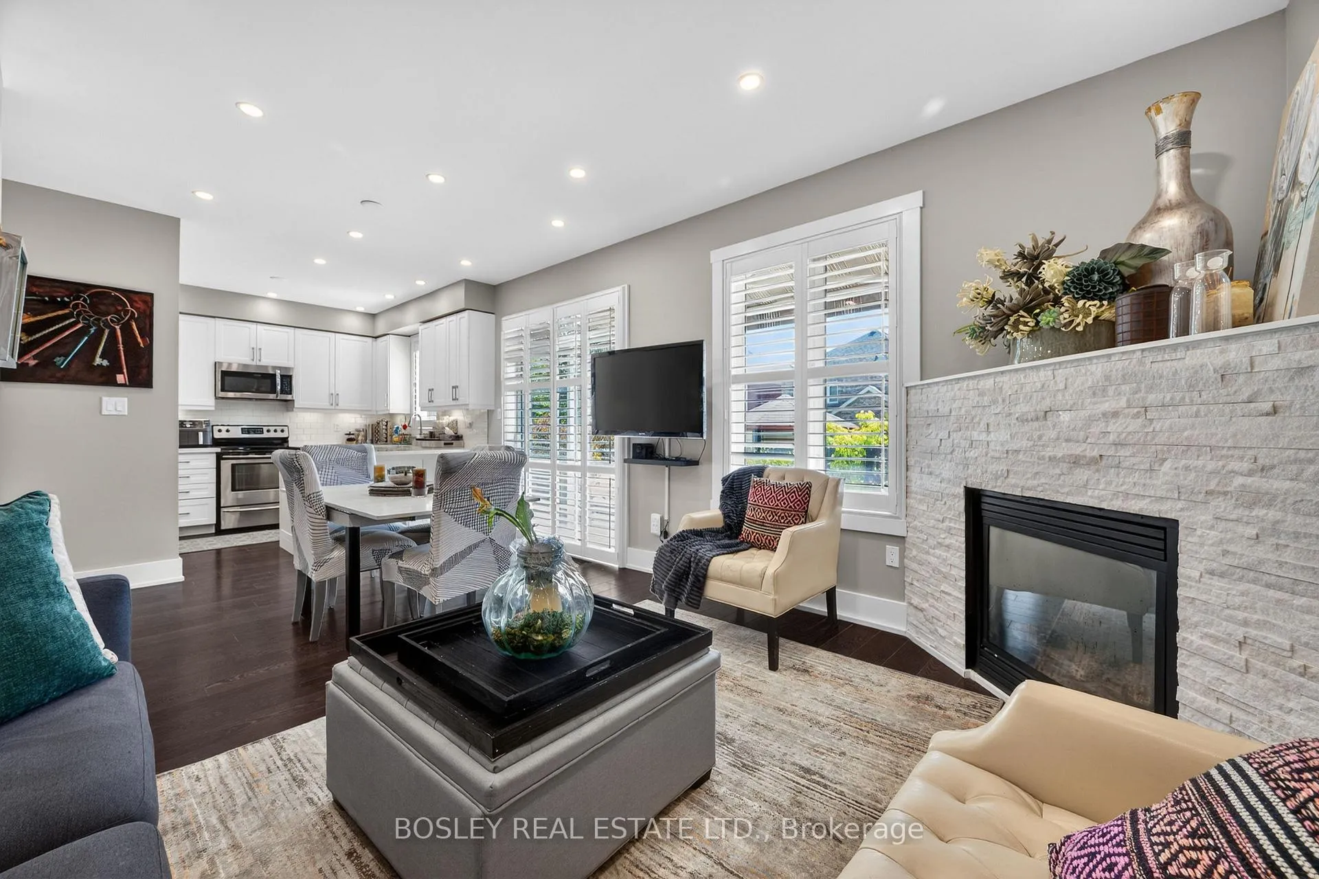 Photo 7 of 2 Bettina Place, Whitby, Rolling Acres — HOMEH