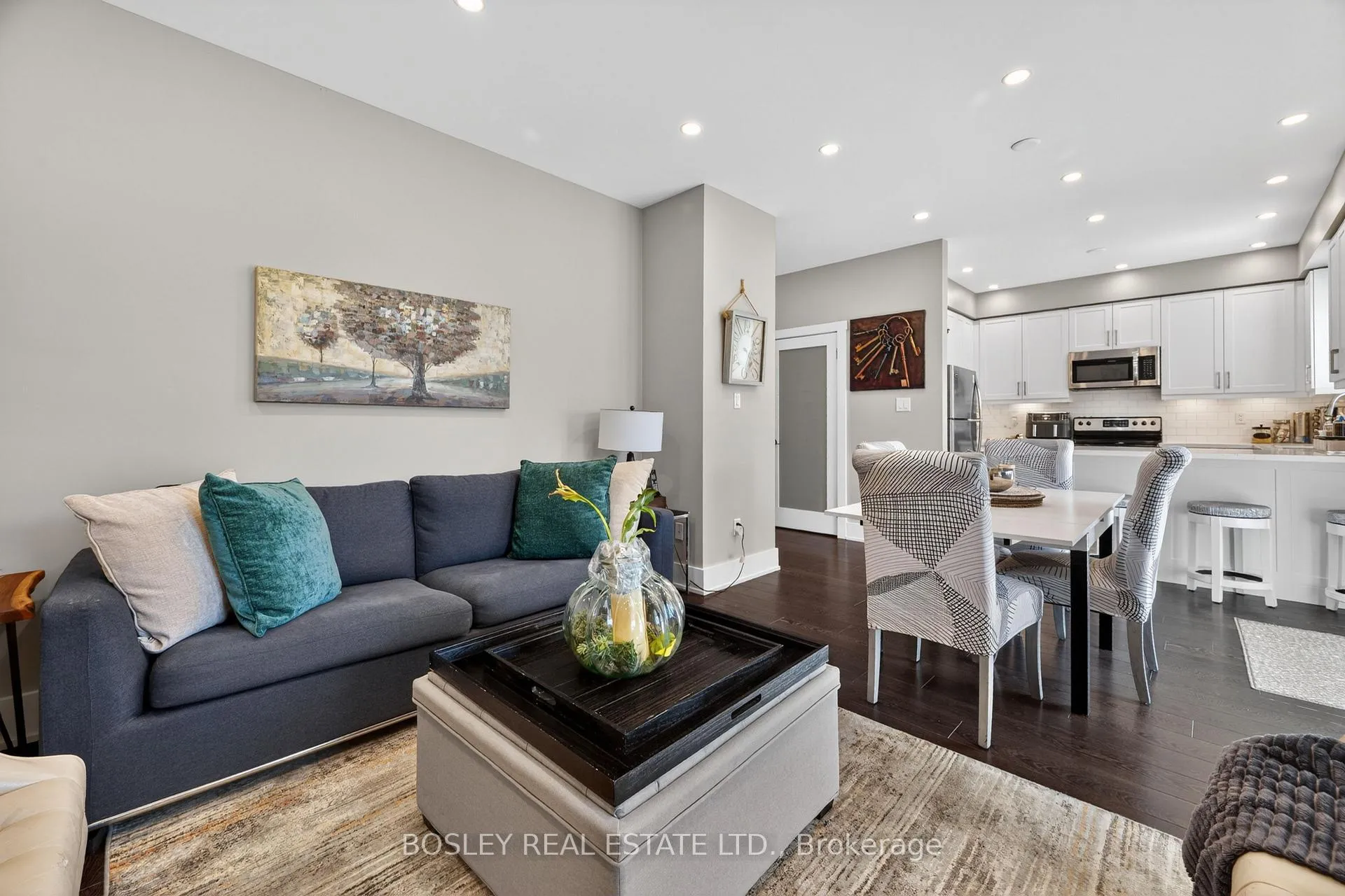 Photo 8 of 2 Bettina Place, Whitby, Rolling Acres — HOMEH
