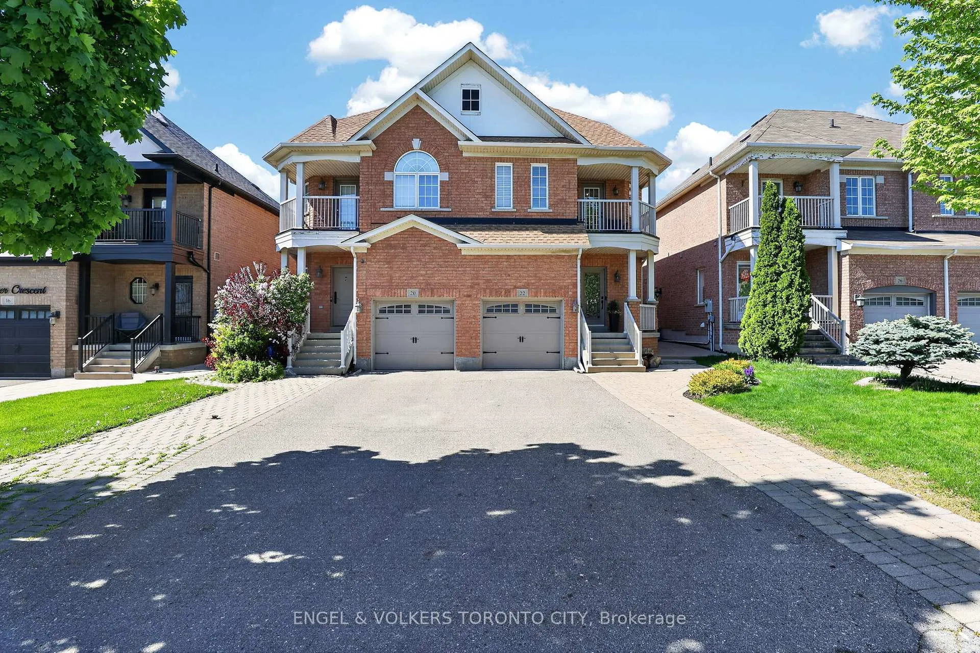 Photo 2 of 22 Ozner Crescent, Vaughan, Vellore Village — HOMEH