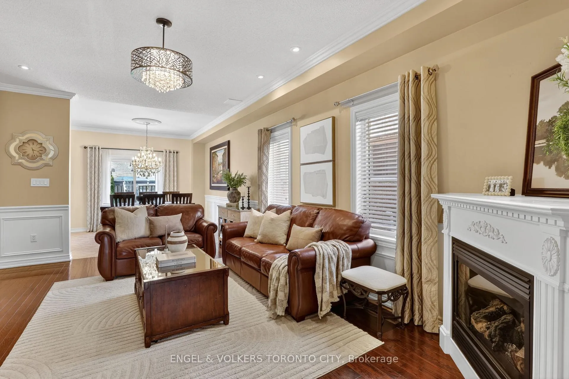 Photo 5 of 22 Ozner Crescent, Vaughan, Vellore Village — HOMEH