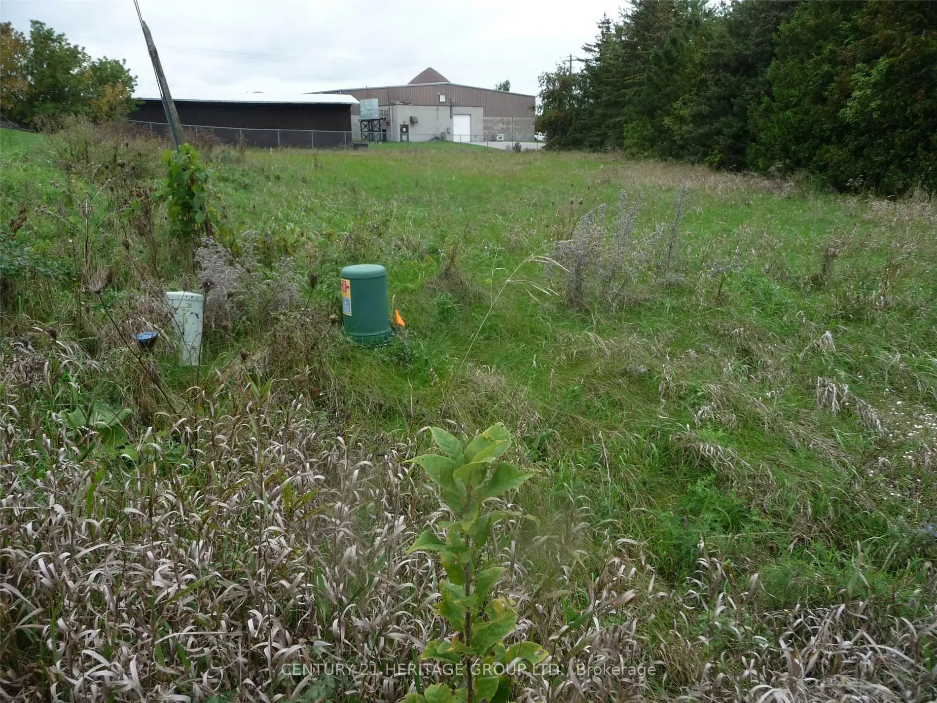 Photo 2 of 33 Grant Drive, Kawartha Lakes, Oakwood — HOMEH