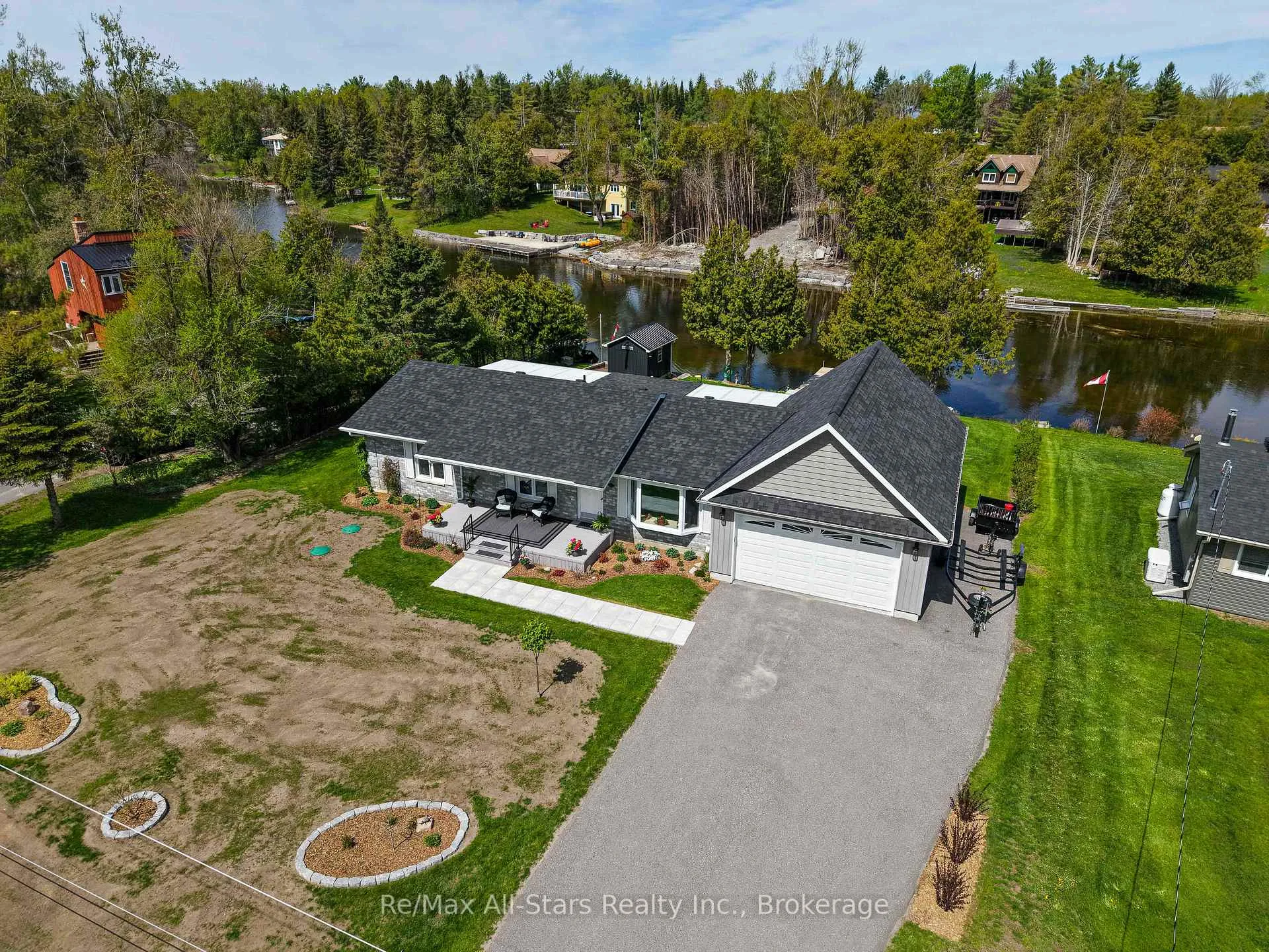 Photo 3 of 113 Pirates Glen Drive, Trent Lakes — HOMEH