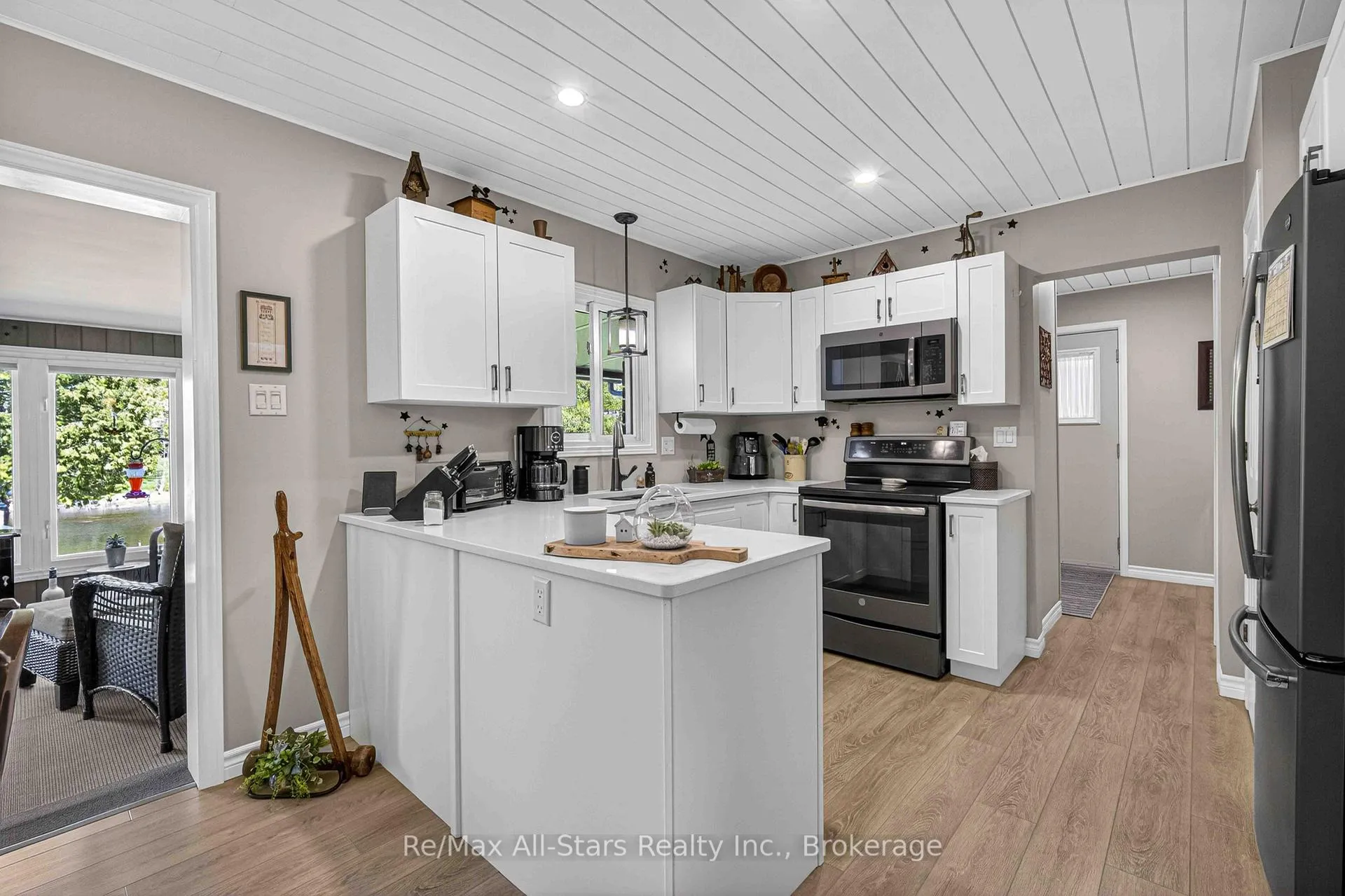 Photo 11 of 113 Pirates Glen Drive, Trent Lakes — HOMEH