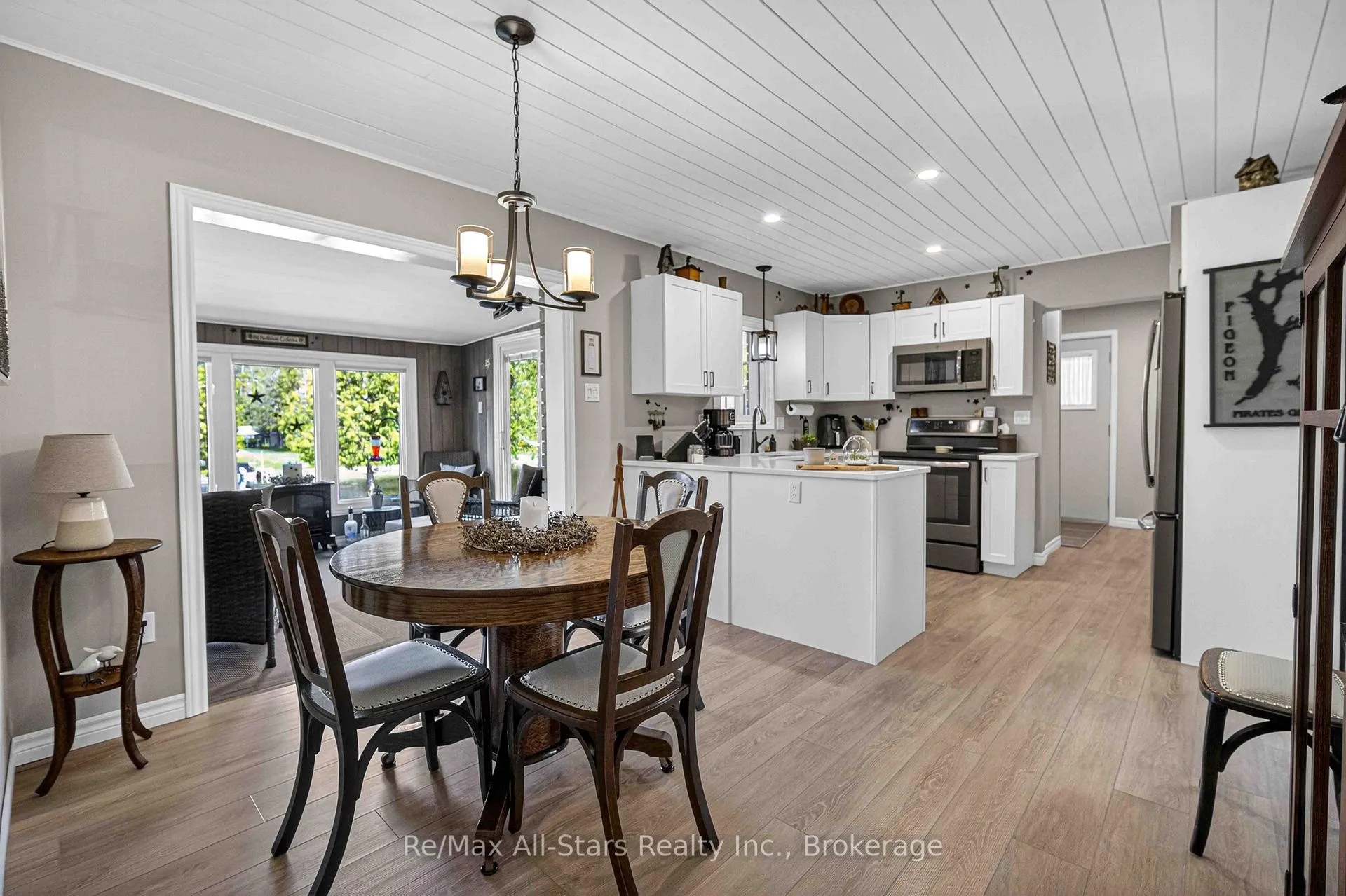 Photo 13 of 113 Pirates Glen Drive, Trent Lakes — HOMEH