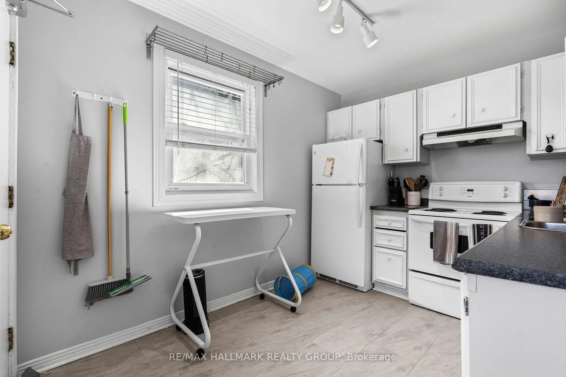 Photo 26 of 58-60 Louisa Street, Ottawa, West Centre Town — HOMEH
