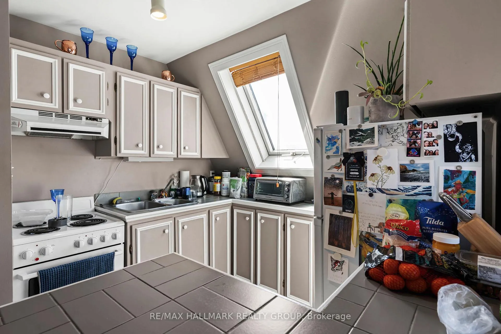 Photo 40 of 58-60 Louisa Street, Ottawa, West Centre Town — HOMEH