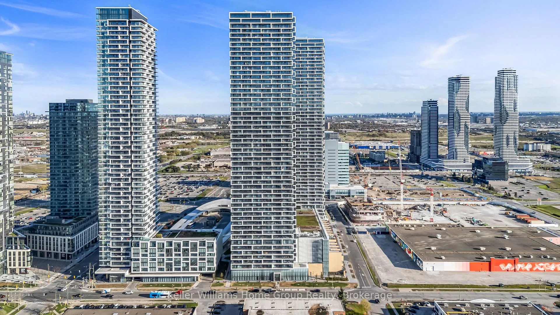 Photo 2 of Unit 4, 898 Portage Parkway, Vaughan, Vaughan Corporate Centre — HOMEH