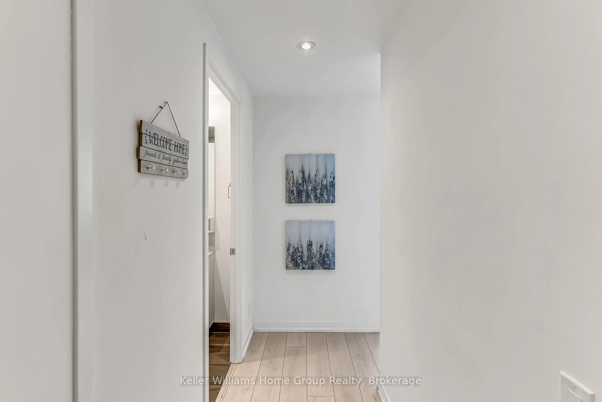 Photo 7 of Unit 4, 898 Portage Parkway, Vaughan, Vaughan Corporate Centre — HOMEH