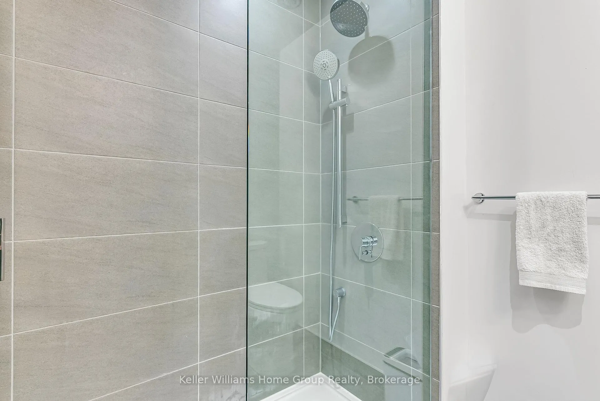 Photo 9 of Unit 4, 898 Portage Parkway, Vaughan, Vaughan Corporate Centre — HOMEH