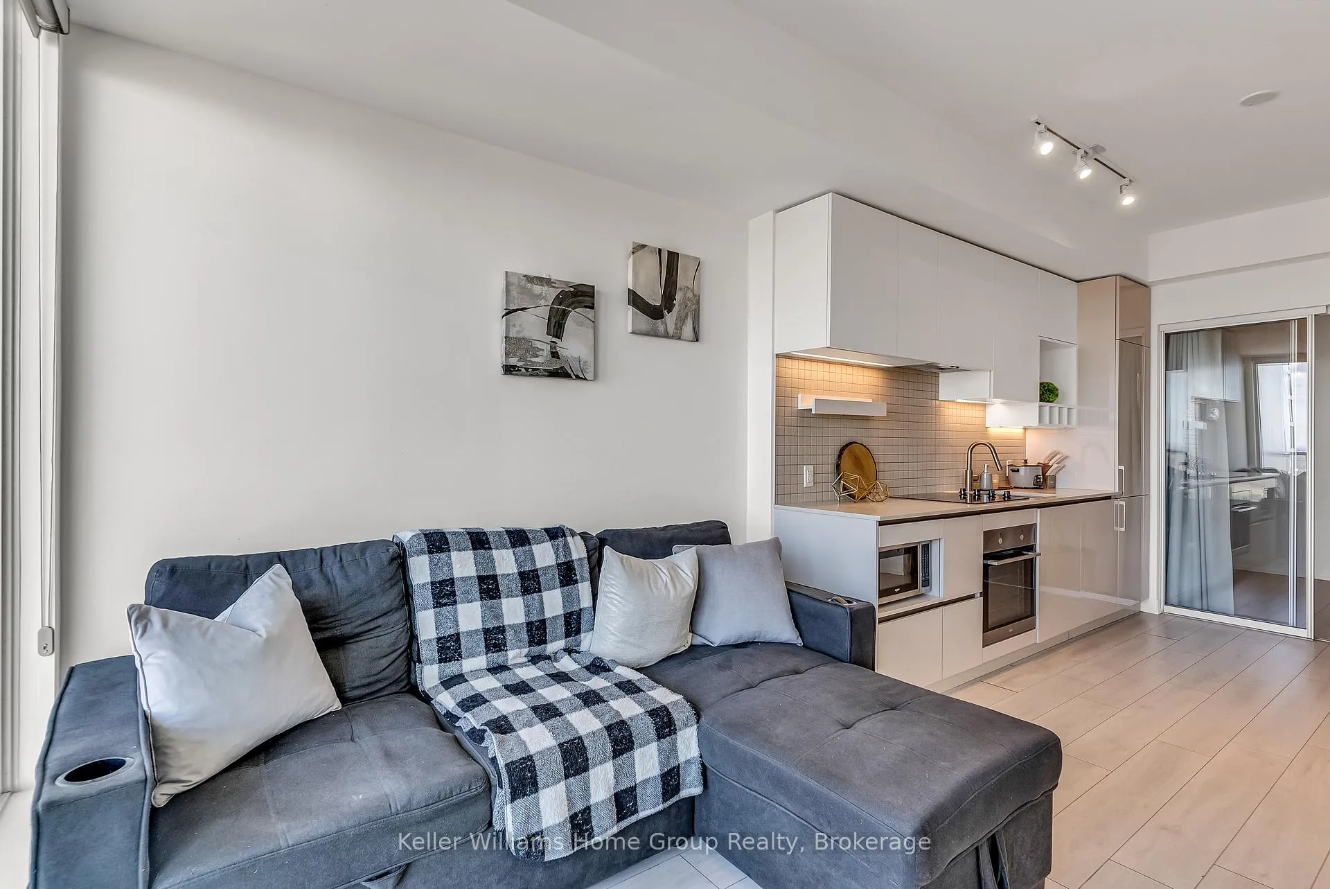 Photo 14 of Unit 4, 898 Portage Parkway, Vaughan, Vaughan Corporate Centre — HOMEH