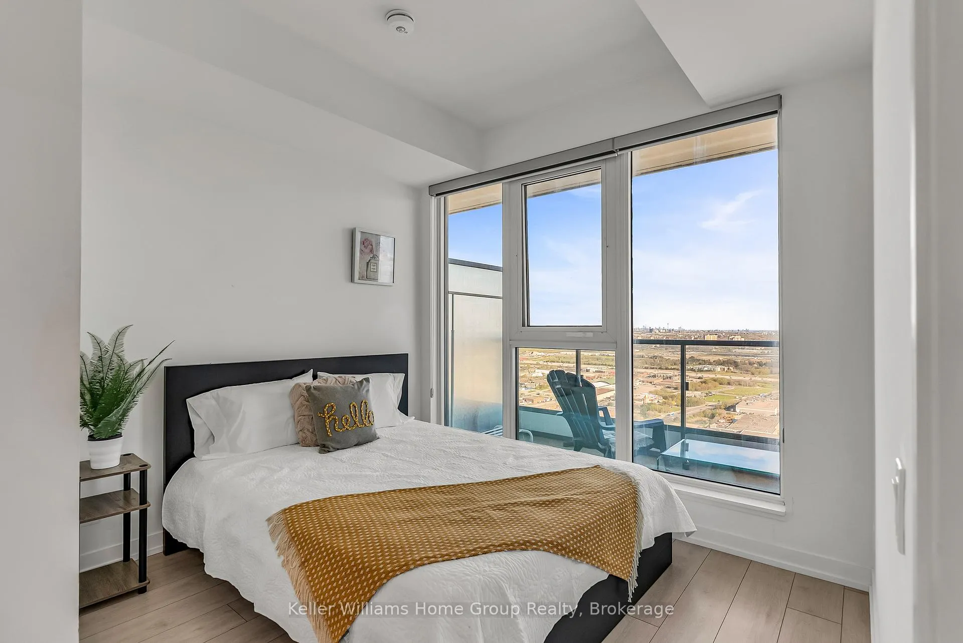 Photo 18 of Unit 4, 898 Portage Parkway, Vaughan, Vaughan Corporate Centre — HOMEH